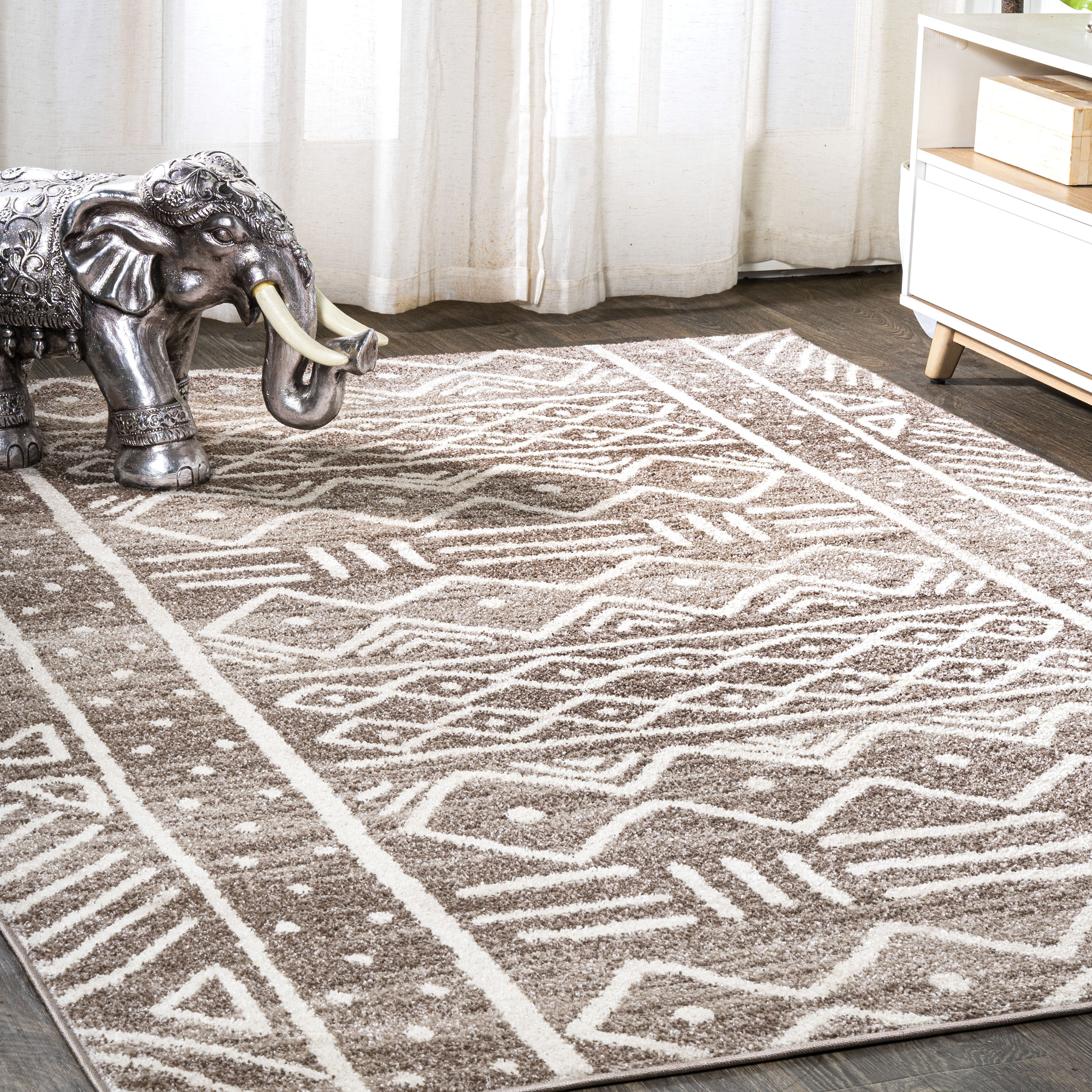 Ivory and Brown Geometric Synthetic 4' x 6' Reversible Area Rug