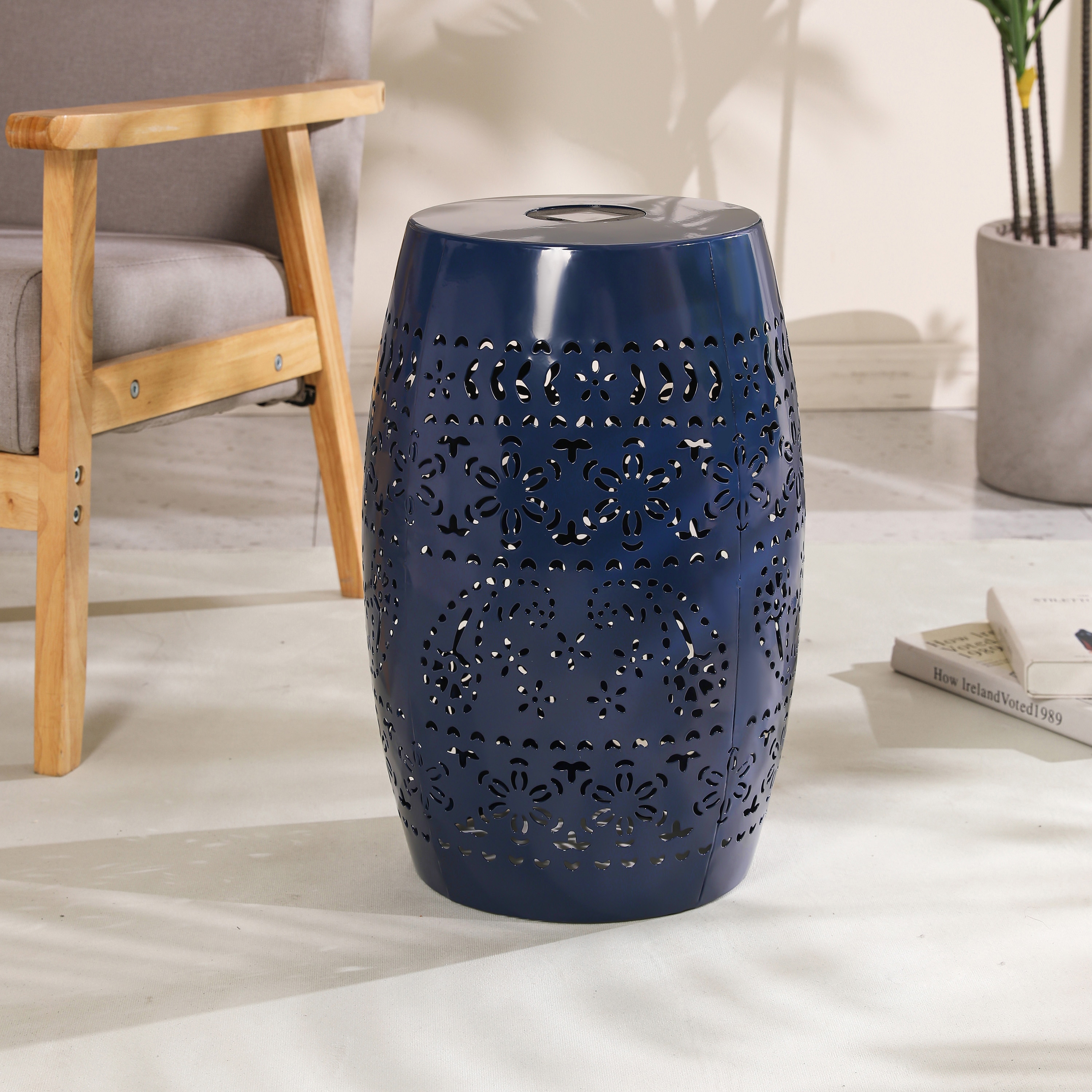 ZAKLOOP WU082116839 Outdoor Tables Round End 12.25-in W x 18.25-in L with Umbrella Hole