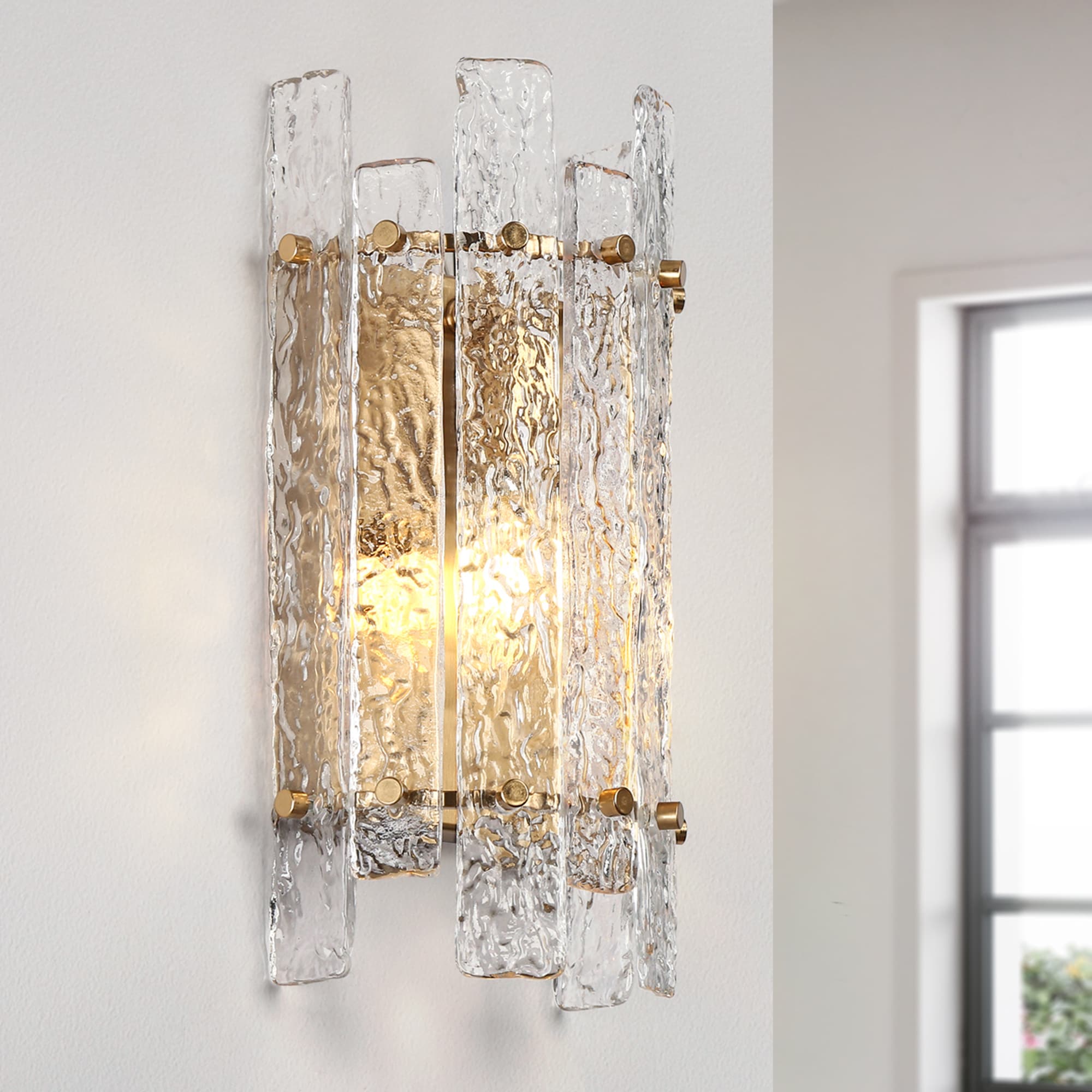 LNC HA05095 Engaveric Wall Mount Light 5.9-in W 1 -Light Polished Brass Wall Sconce