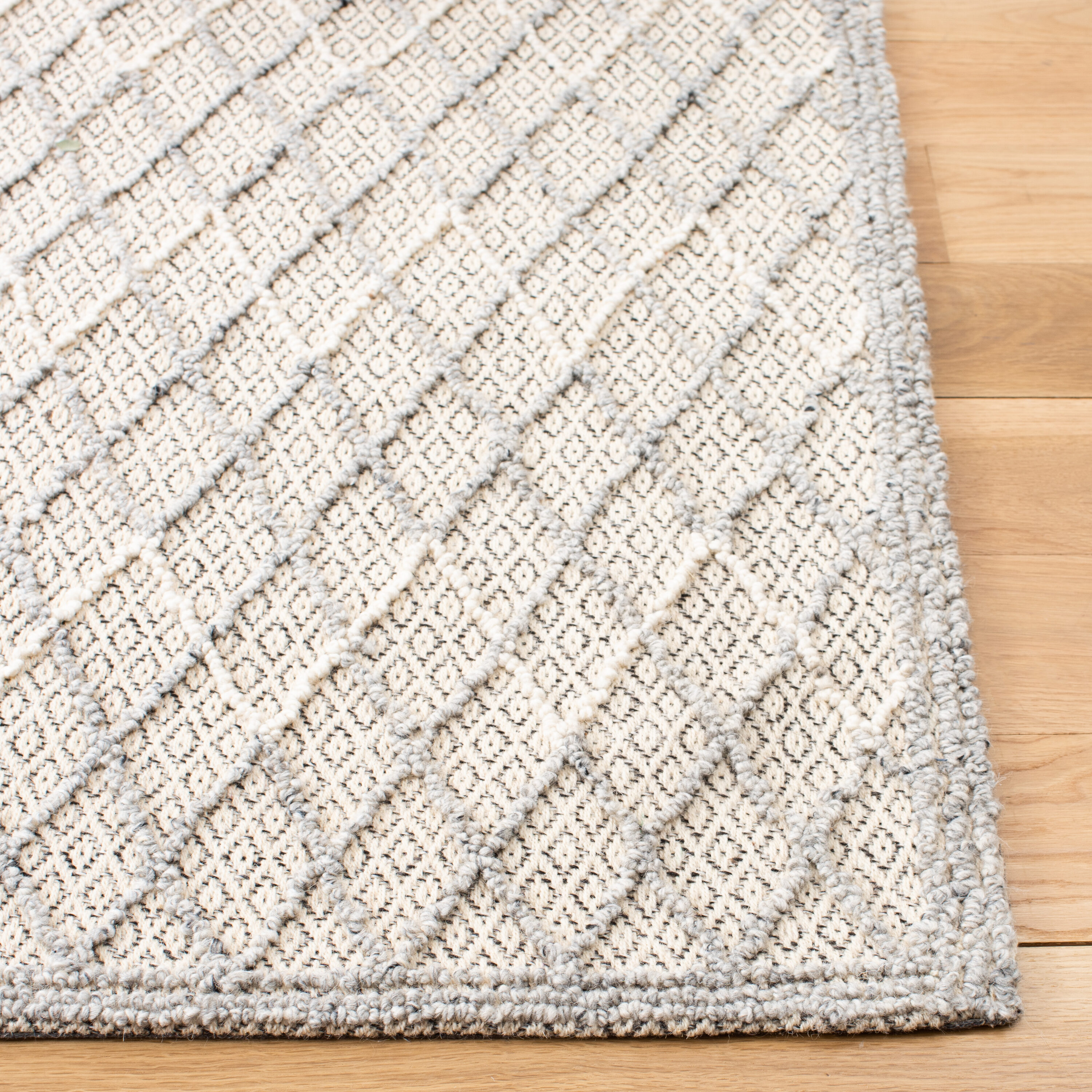 Safavieh TRC209M-4 rugs - View #3