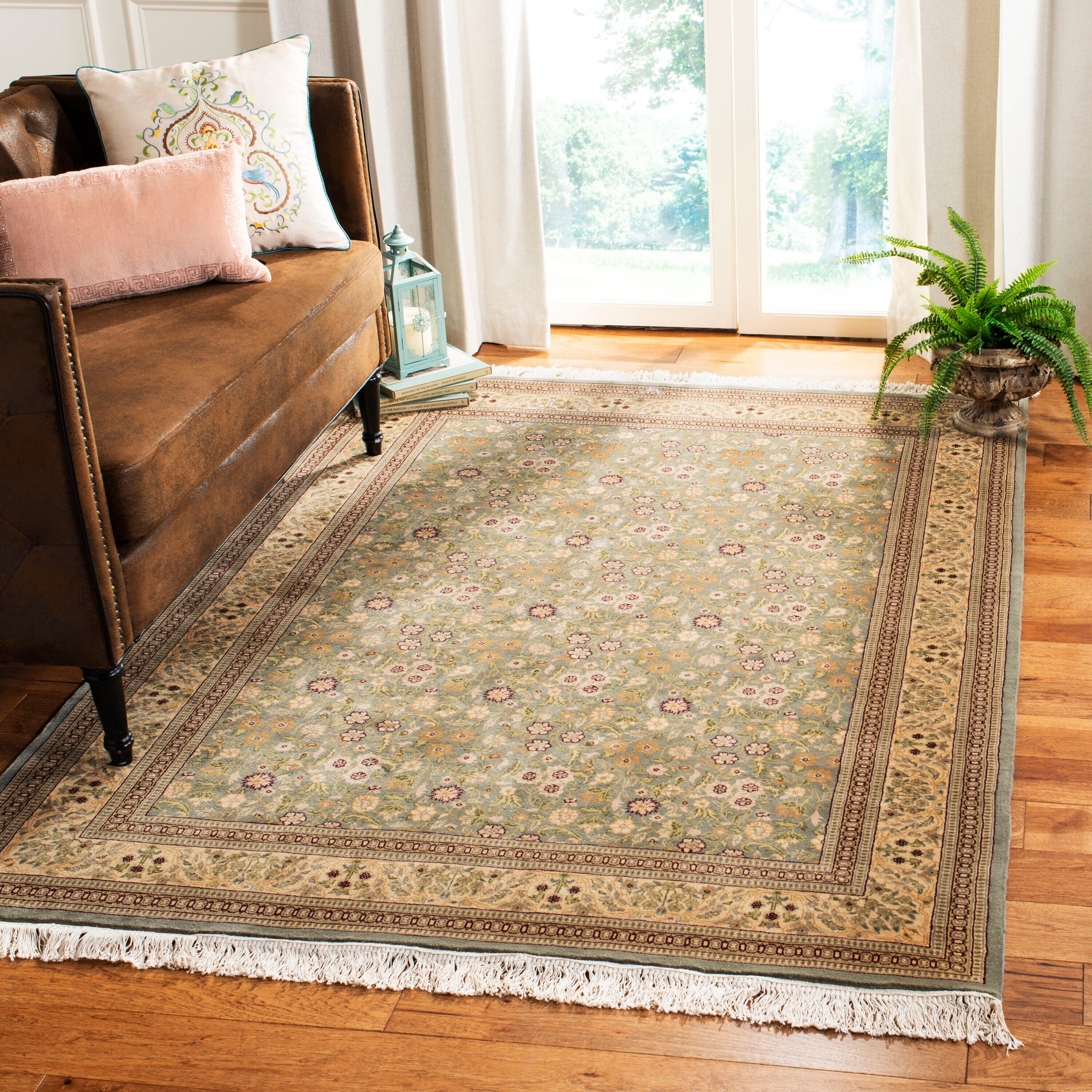 Safavieh V30A-4 rugs - View #2