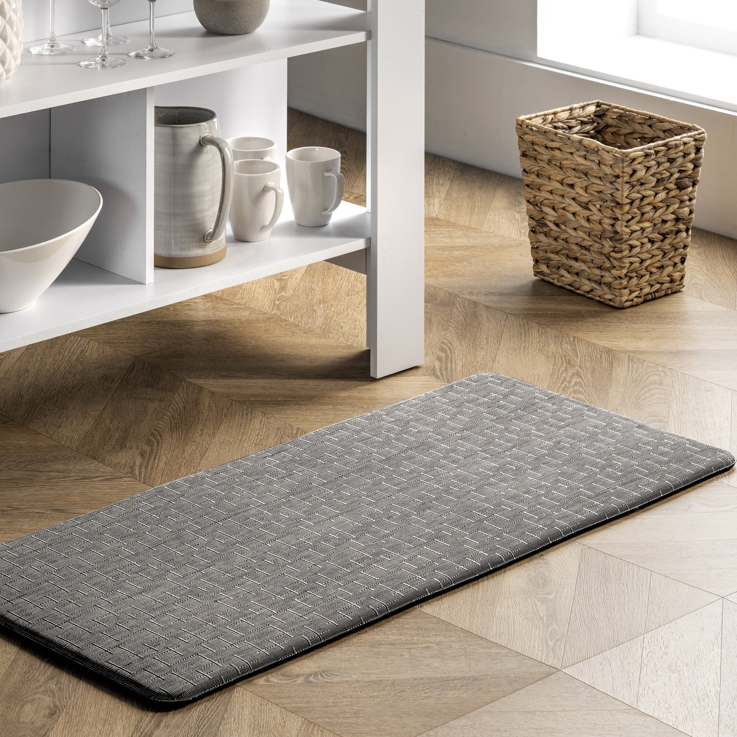 nuLOOM EBWM02D-20042 20-in x 42-in Silver PVC Non-Slip Grip Anti-fatigue Mat