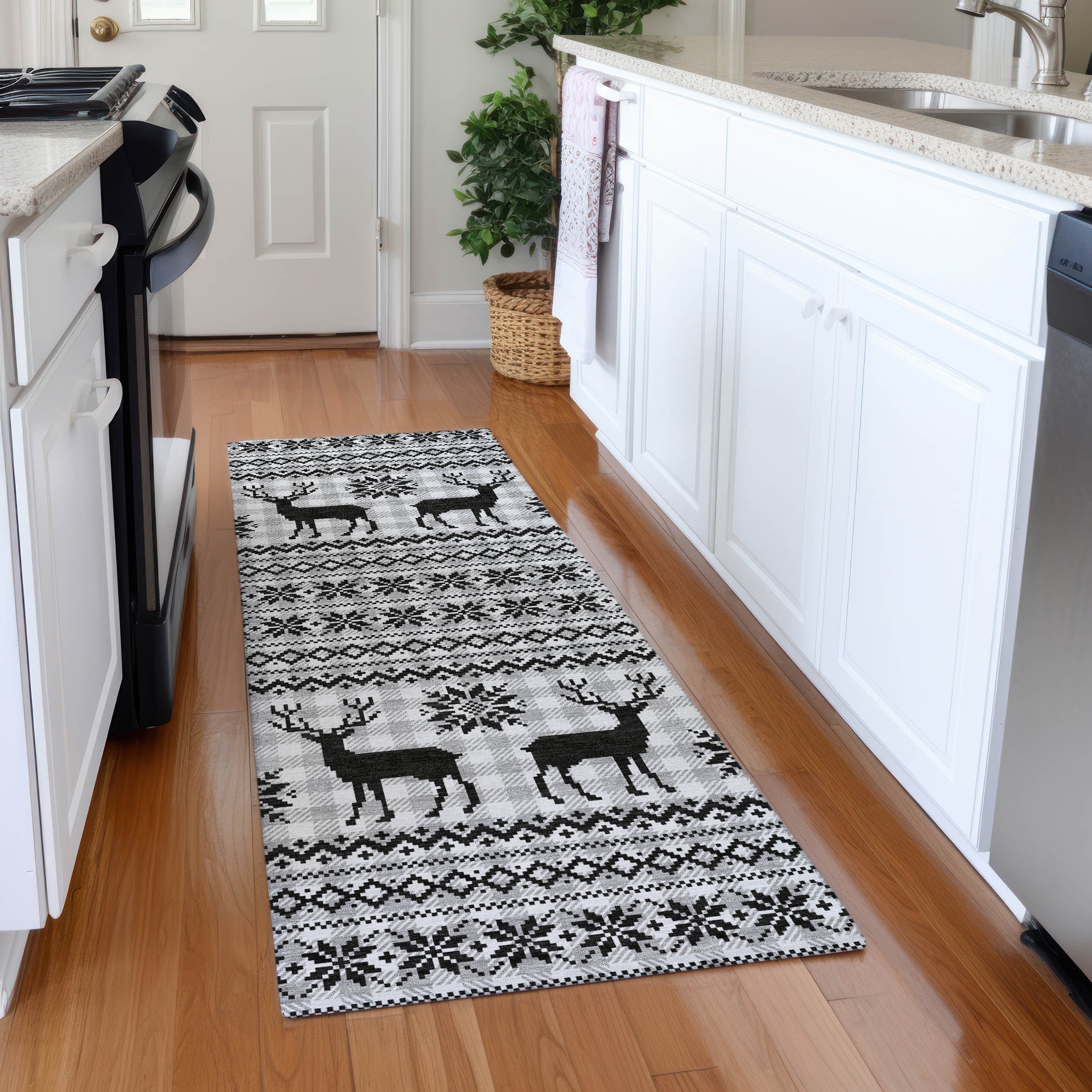 Addison Rugs ACN1820SV2X8 Chantille ACN1820SV 2 x 7 (ft) Loomed Polyester Silver Rectangular Indoor/Outdoor Machine washable Area rug