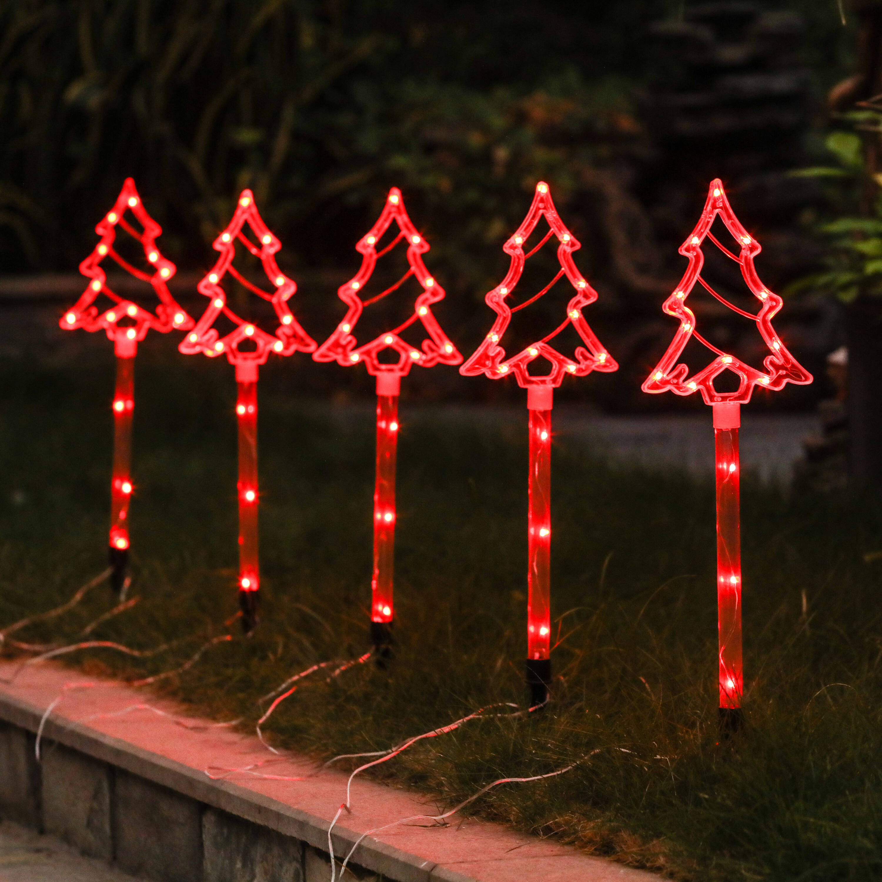 LuxenHome WHHD1418 Outdoor-Christmas-Decor - View #7
