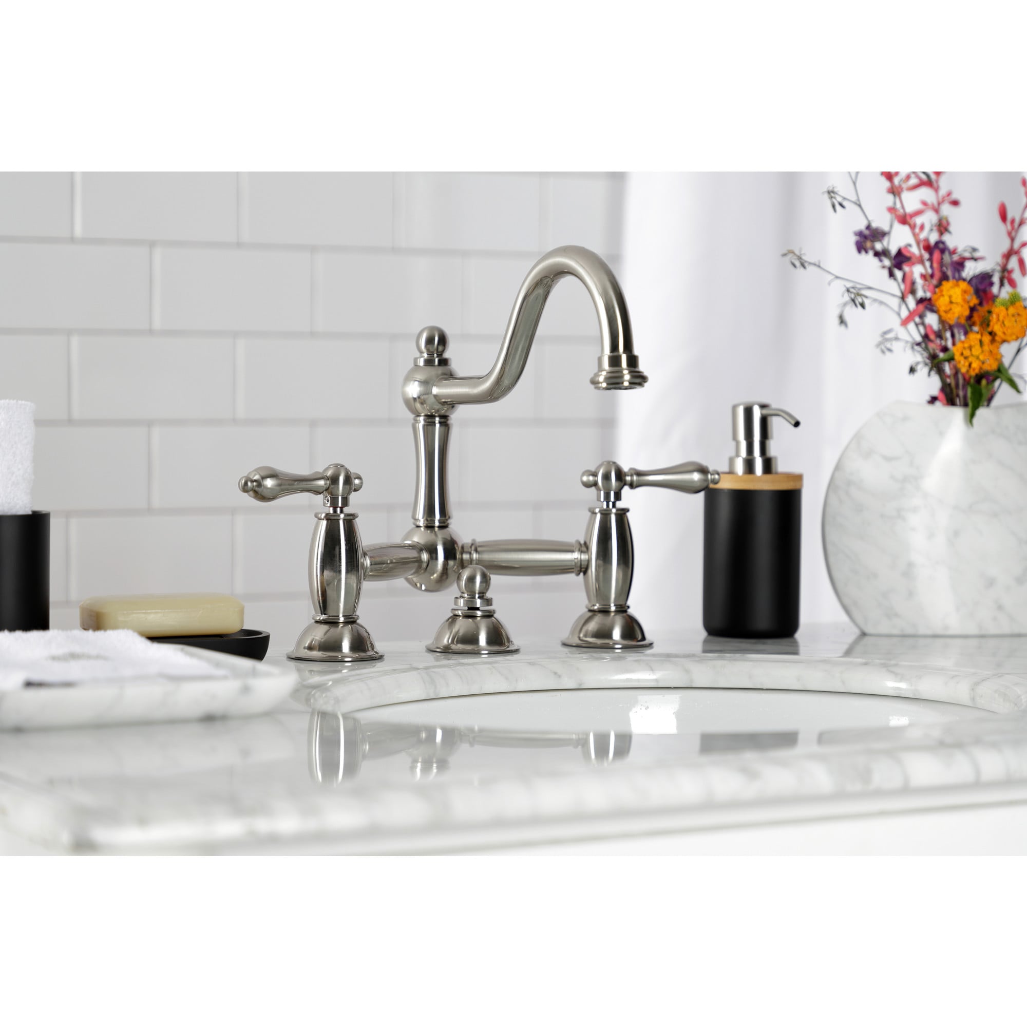 Kingston Brass WLKS3918AL Lavatory-Faucets - View #5