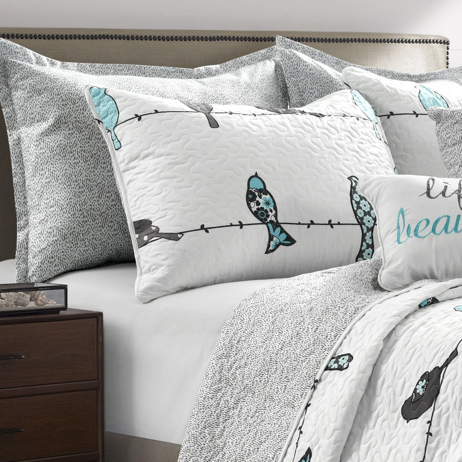 Blue and Gray Microfiber Reversible Full/Queen Quilt Set