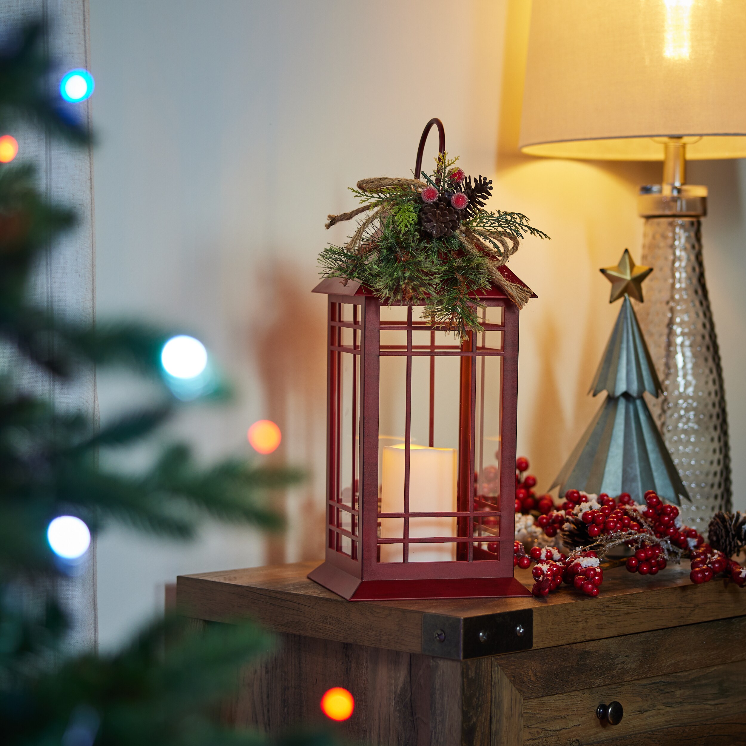 GE 15-in Lighted Lantern Battery-operated Christmas Decor at Lowes.com