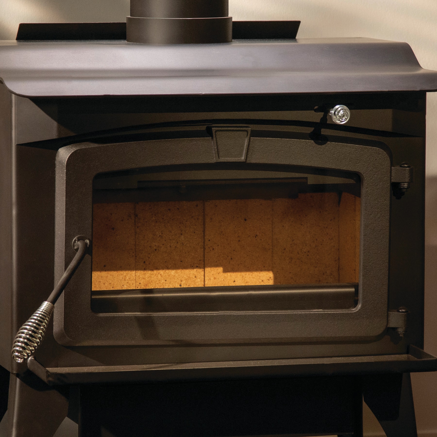 Pleasant Hearth 2200-sq Ft Heating Area Firewood And Fire Logs Wood ...