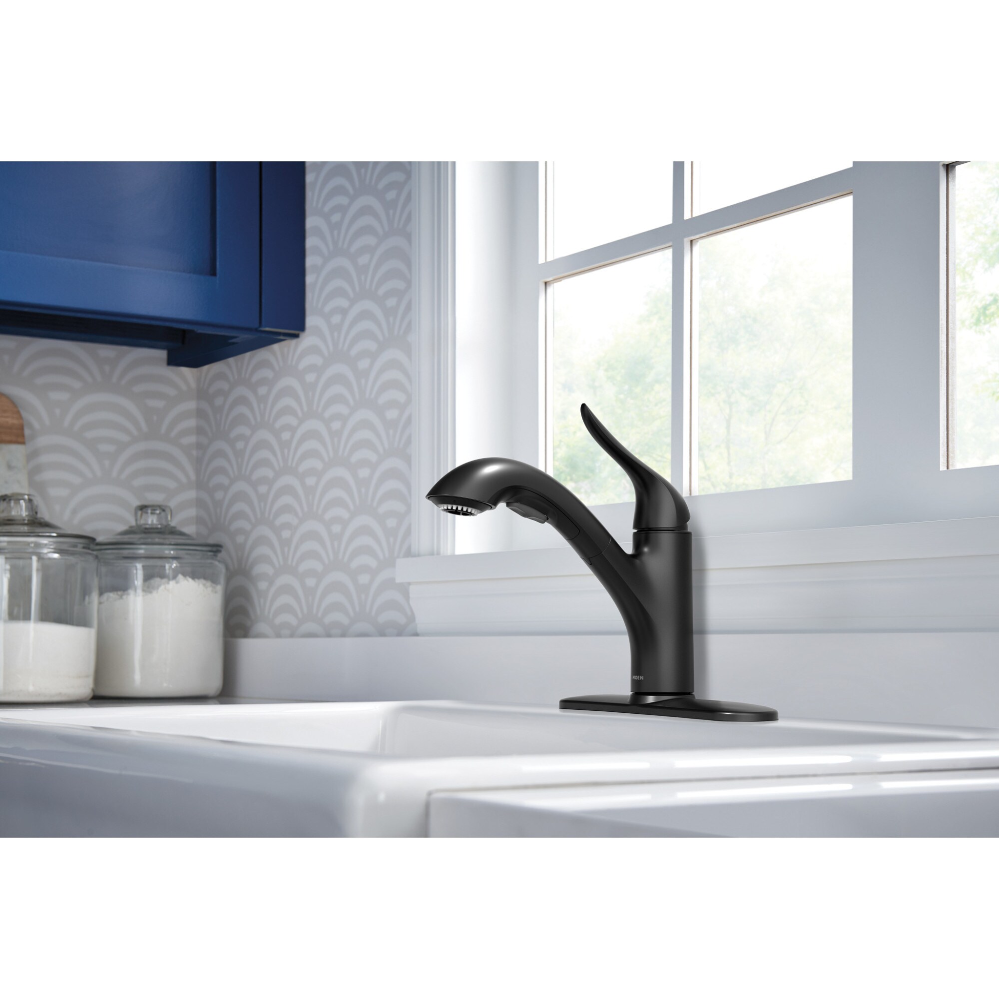 Moen Koa Matte Black Single Handle Pull-out Kitchen Faucet with