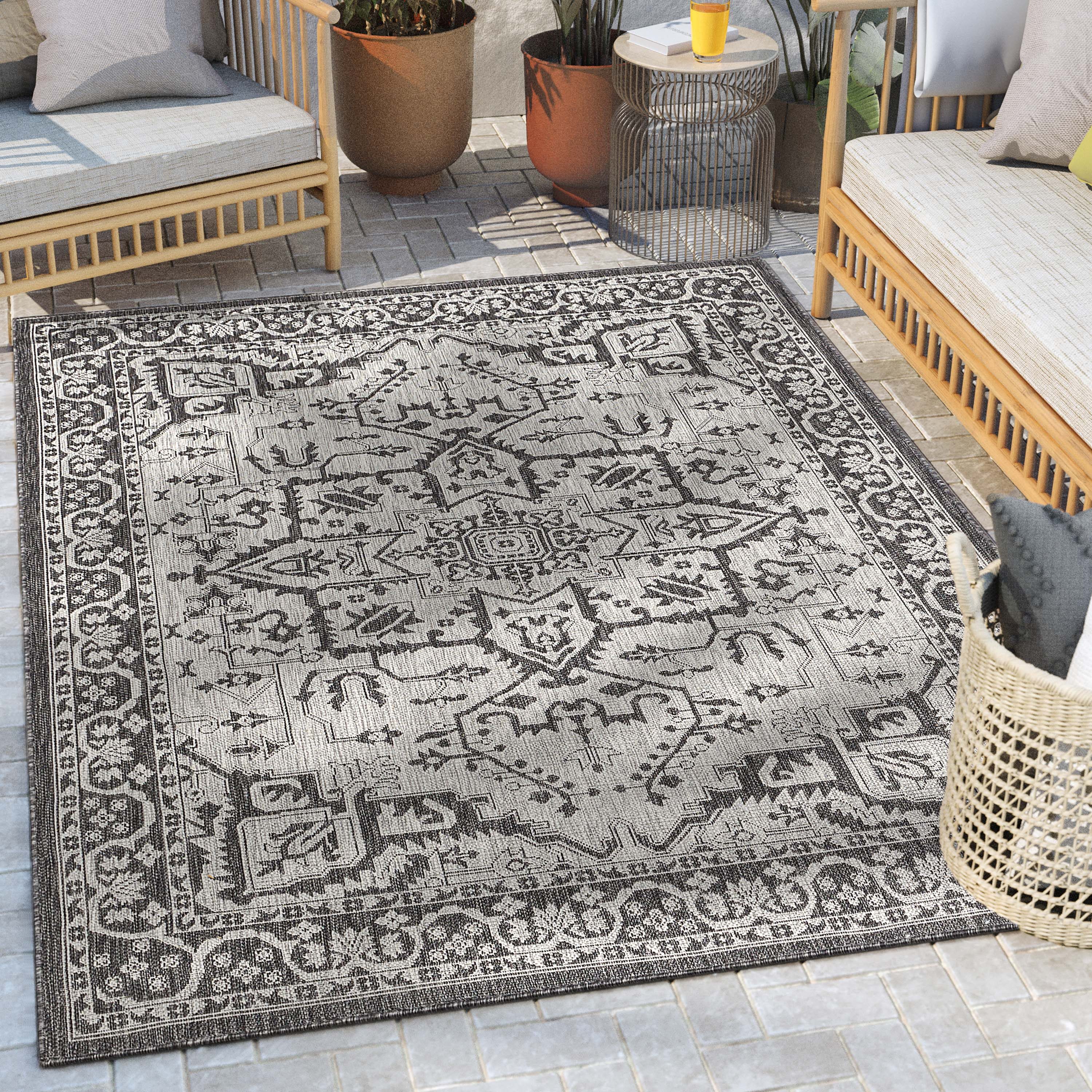 Well Woven LIA-193-7 8 x 10 (ft) Flatweave Polypropylene Black Rectangular Indoor/Outdoor Abstract Mid-Century Modern Area rug