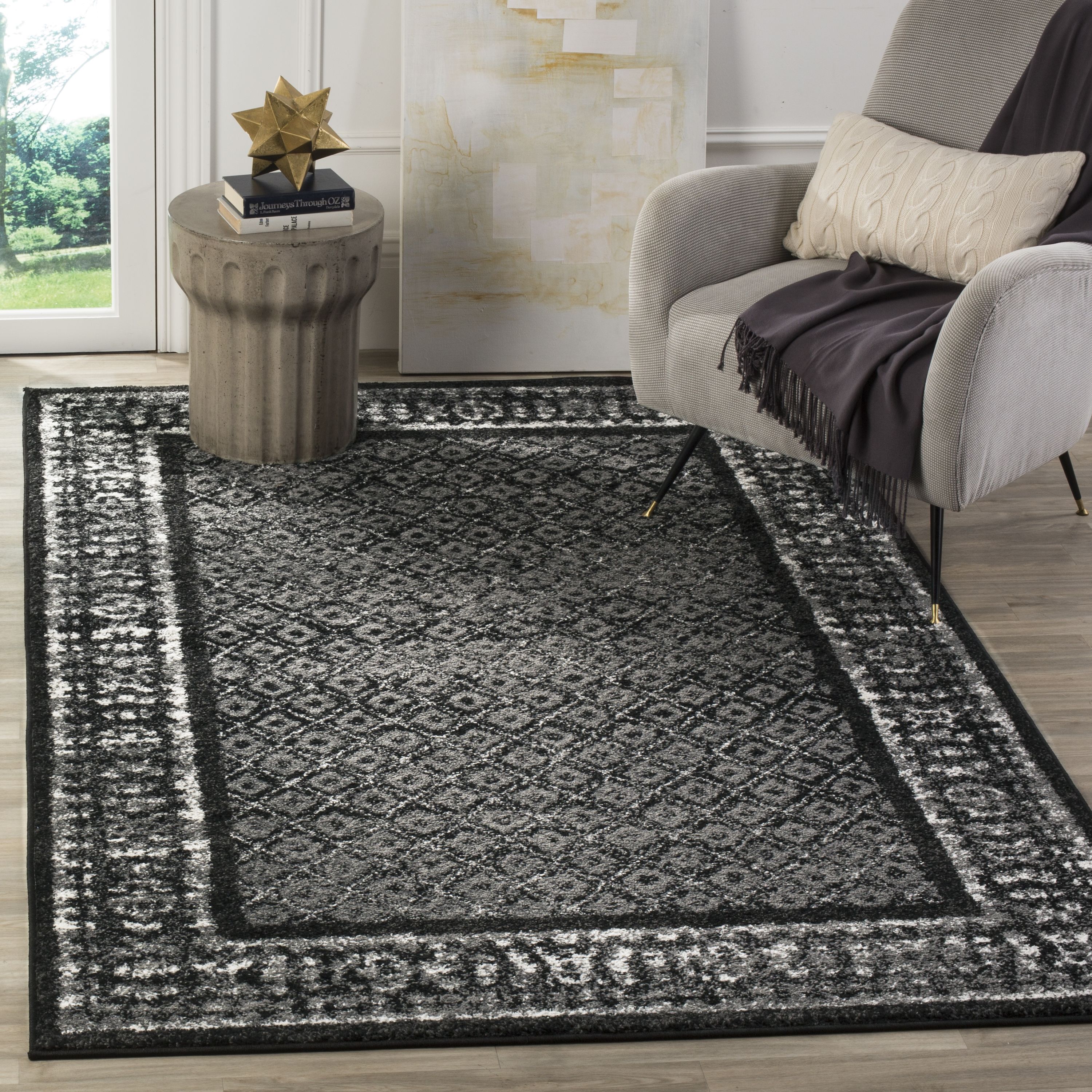 Ivory and Silver Synthetic Square Area Rug, 4' x 4'