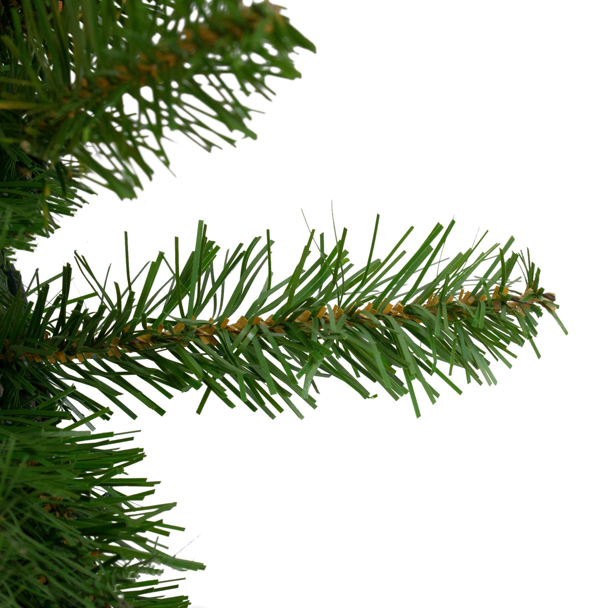 Northlight 31451263 Artificial-Christmas-Wreaths - View #3