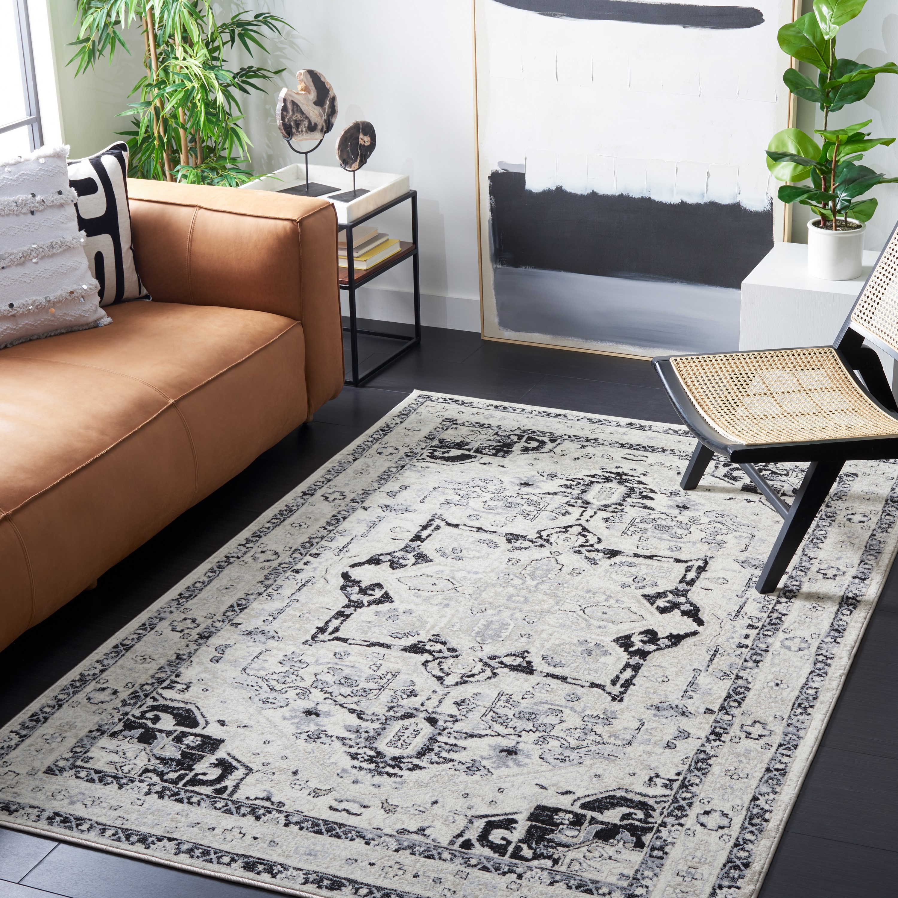 Ivory and Black Synthetic Traditional Square Rug, 3' x 5'