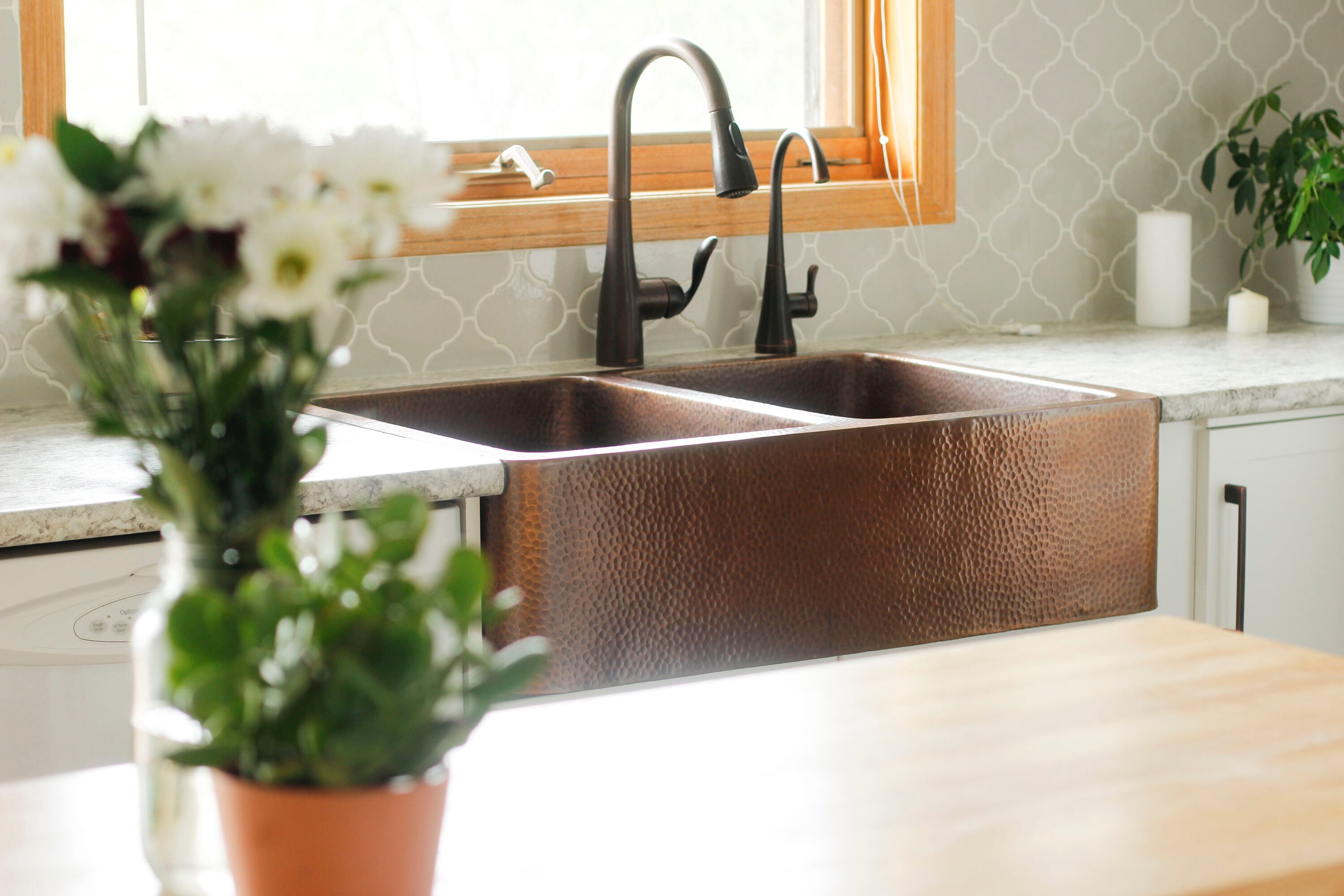 SINKOLOGY K2A-1005ND Adams Farmhouse apron front 33-in x 22-in Copper Double equal bowl 16 -Gauge Kitchen Sink