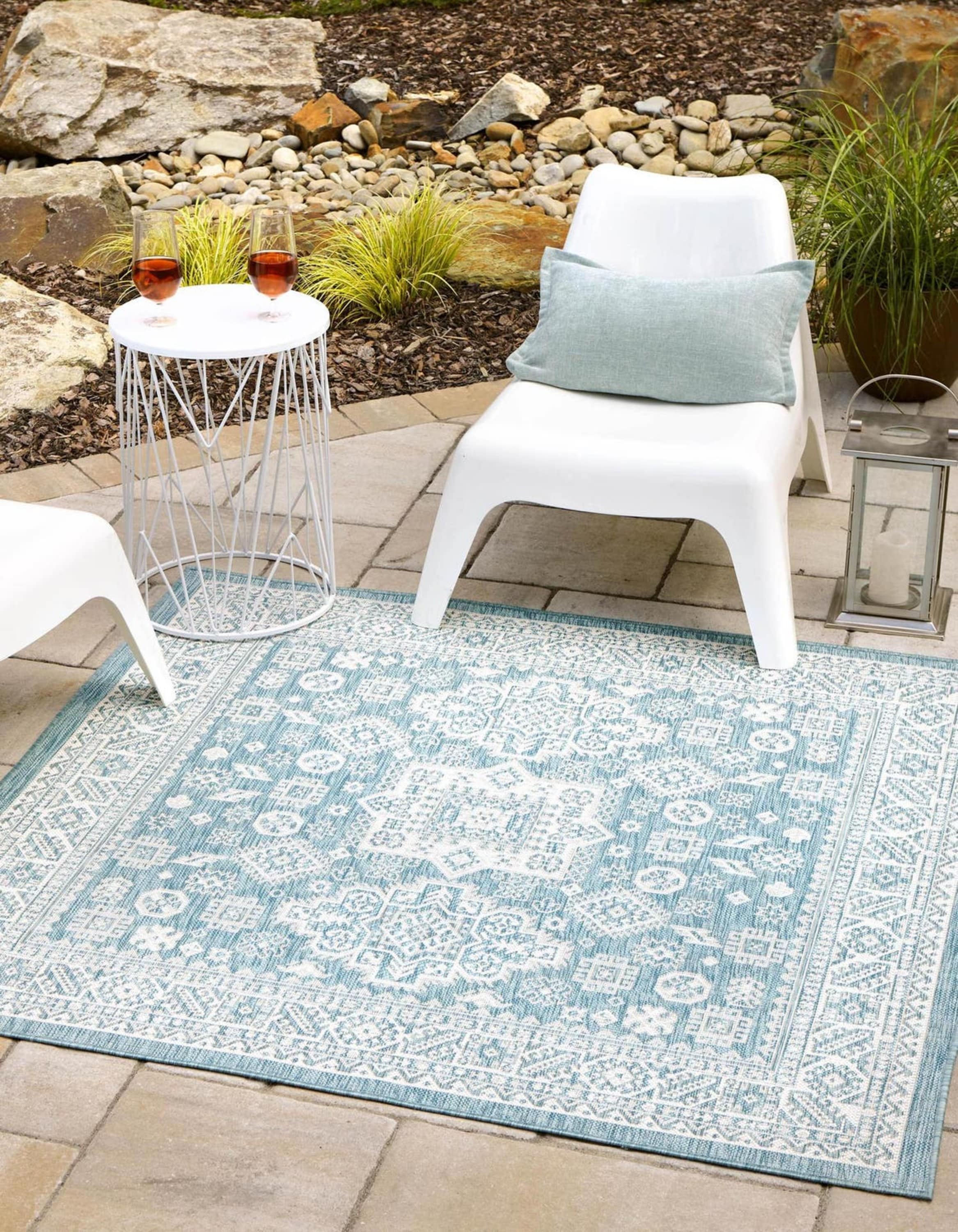 Unique Loom 3163300 Outdoor Aztec 10 x 10 (ft) Loomed Polypropylene Aqua Square Indoor/Outdoor Border Area rug