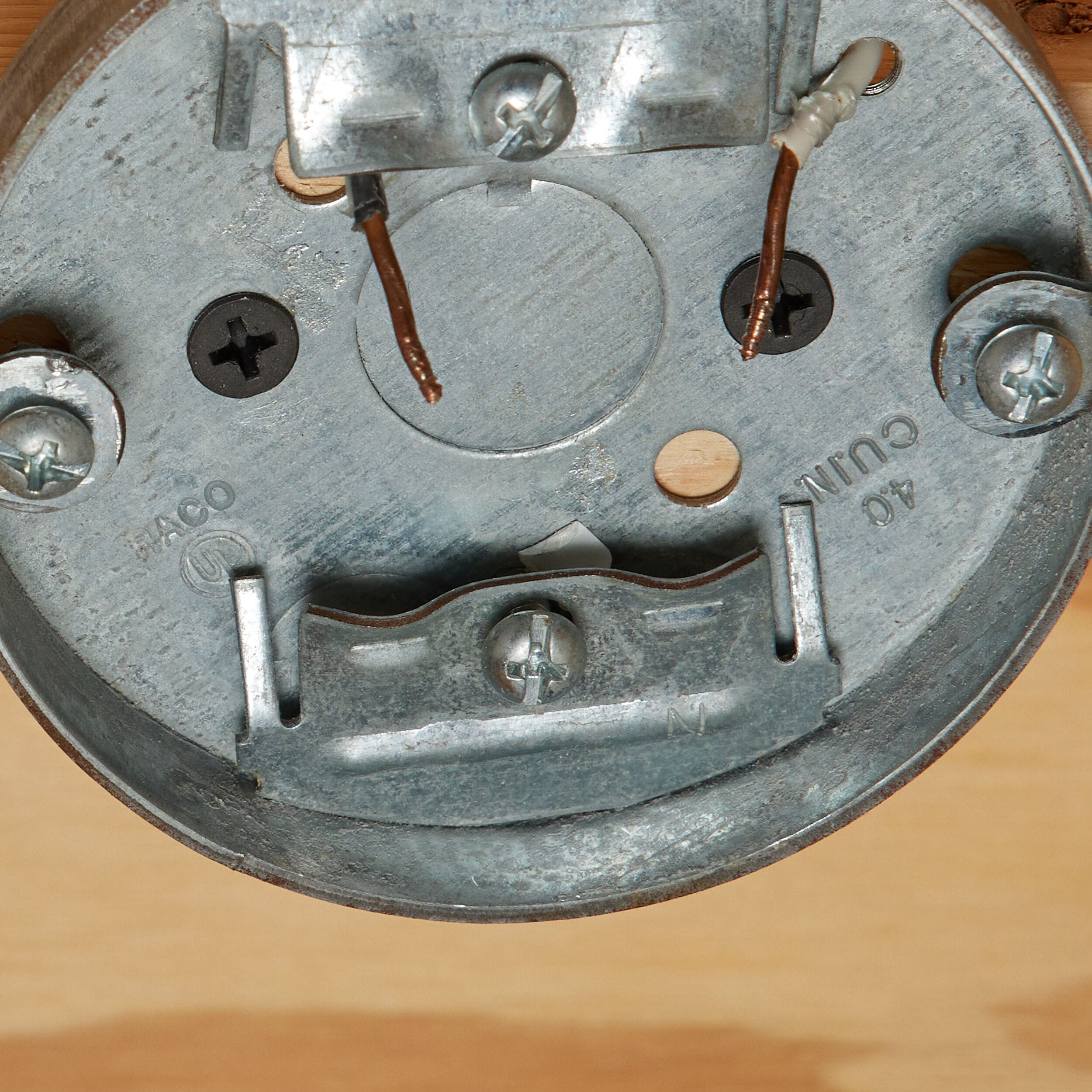 Hubbell 8292 Electrical-Box - View #2