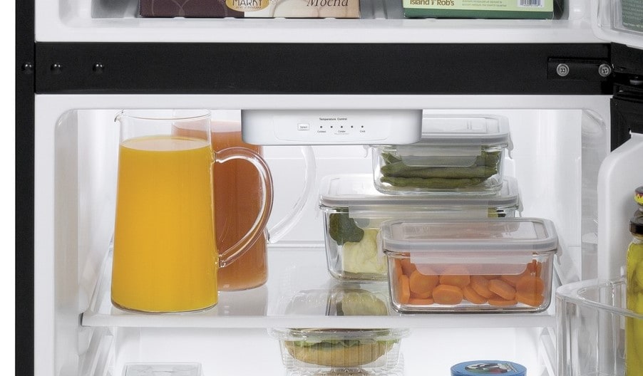 GE GPE12FSKSB Top-Freezer-Refrigerators - View #7