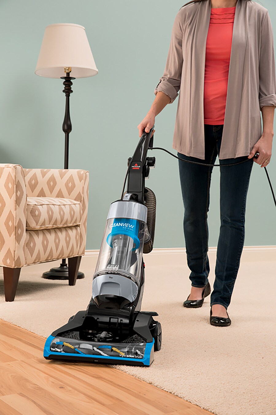 BISSELL Cleanview Deluxe Corded Bagless Pet Upright Vacuum at Lowes.com