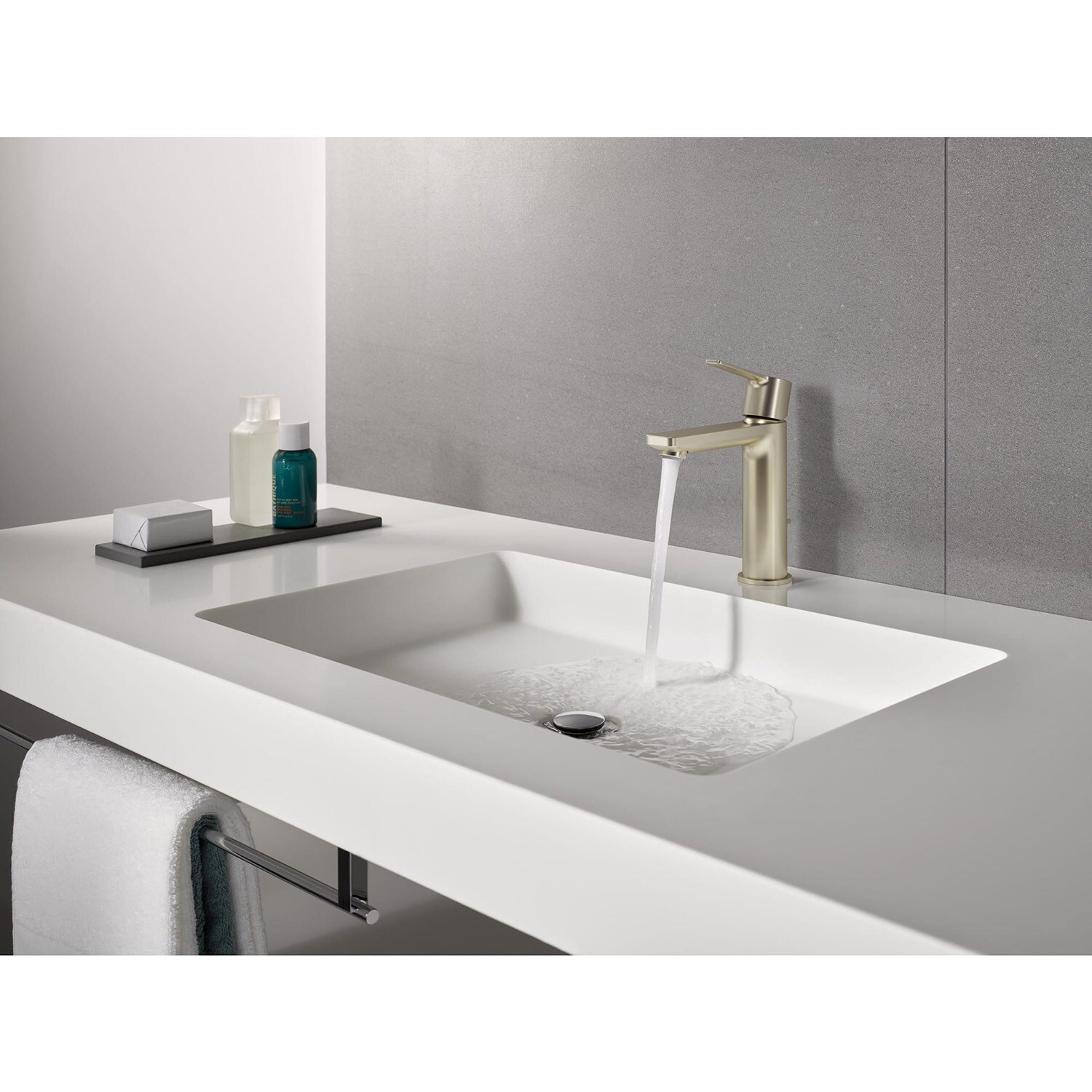 Starlight Chrome Single Hole Modern Bathroom Faucet
