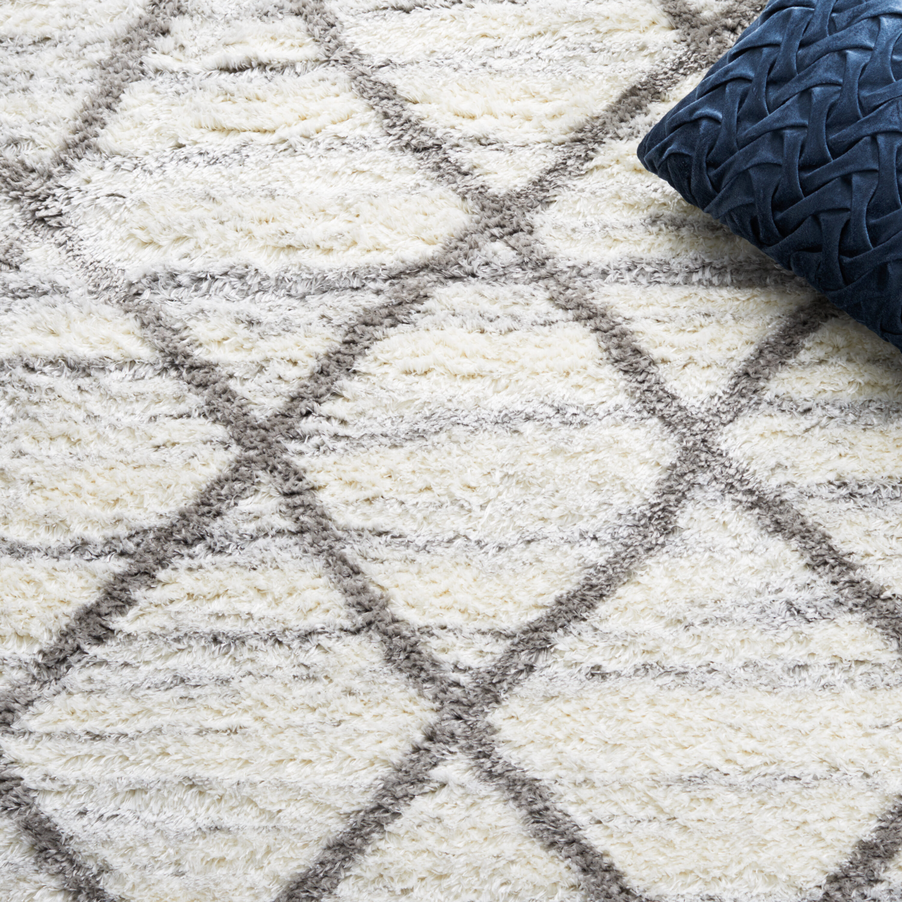Tahoe Gray and White Geometric Shag Area Rug