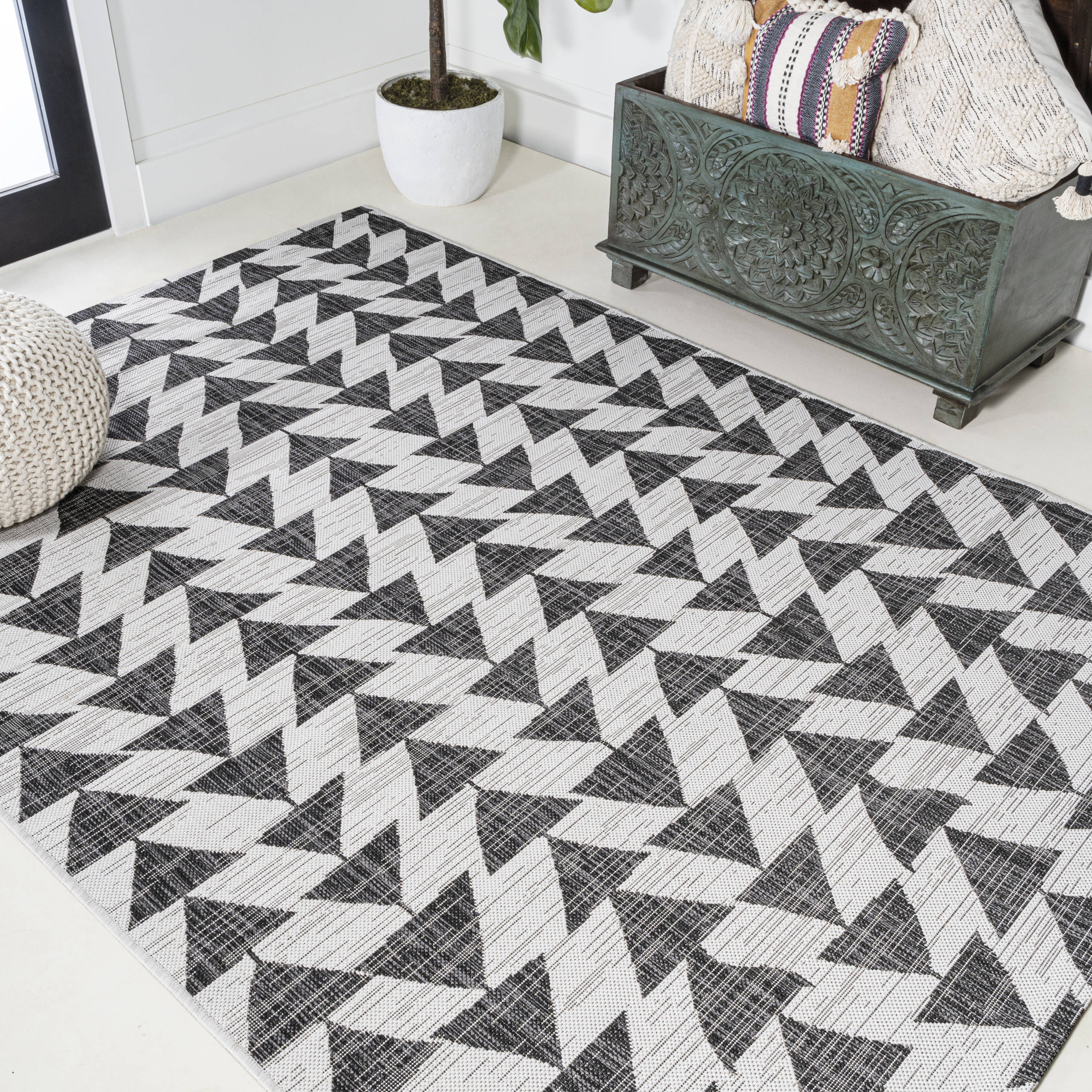Andratx Ivory and Black Geometric Indoor/Outdoor Rug