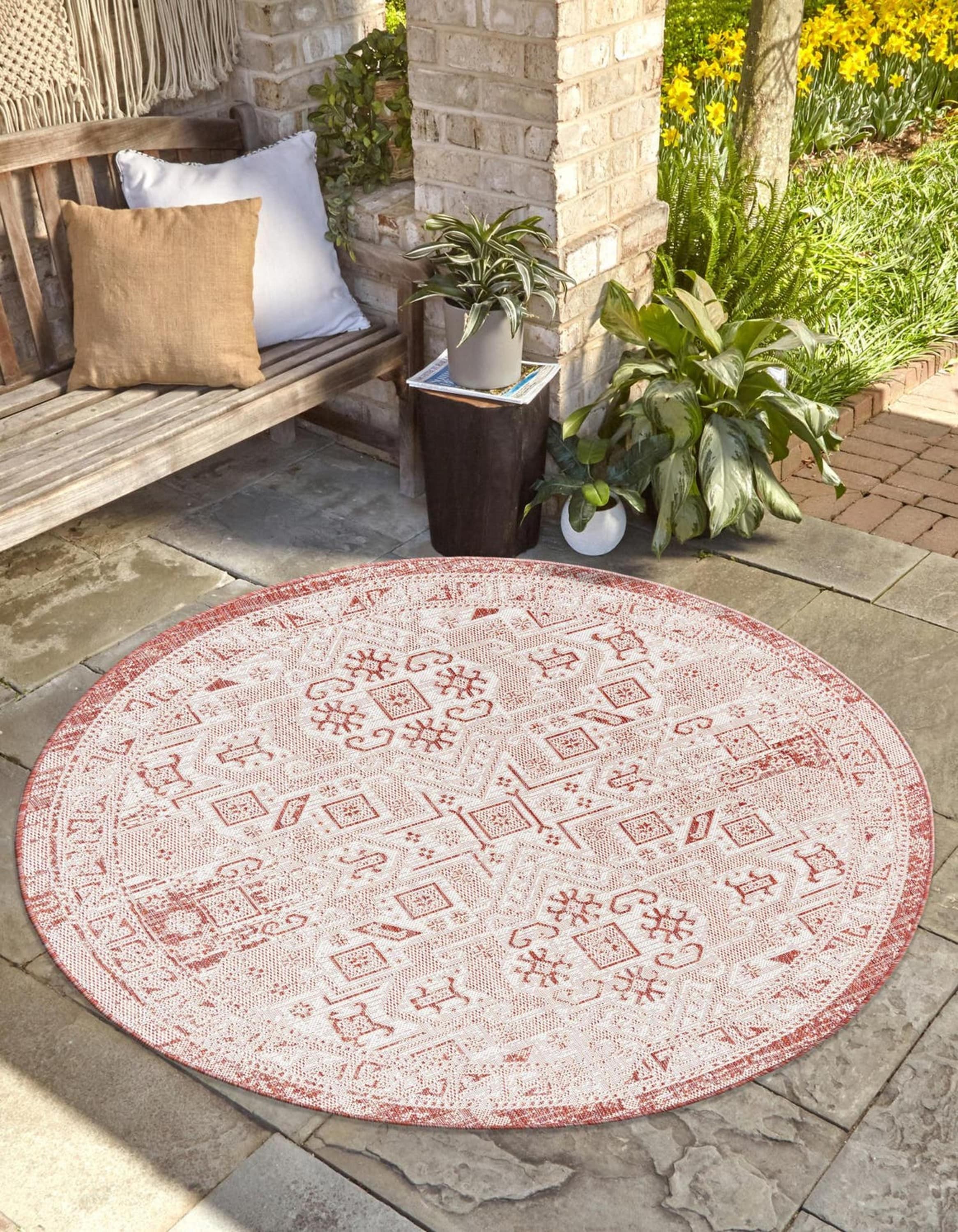 Unique Loom 3162431 Outdoor Aztec 10 x 10 (ft) Loomed Polypropylene Rust Red Round Indoor/Outdoor Border Area rug