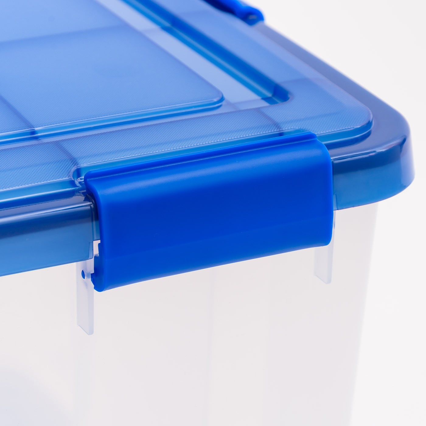 IRIS USA, 17.1 Quart Plastic Clear/Blue Storage Gasket Box Container with  Latching Buckle [ Pack of 6 ] 