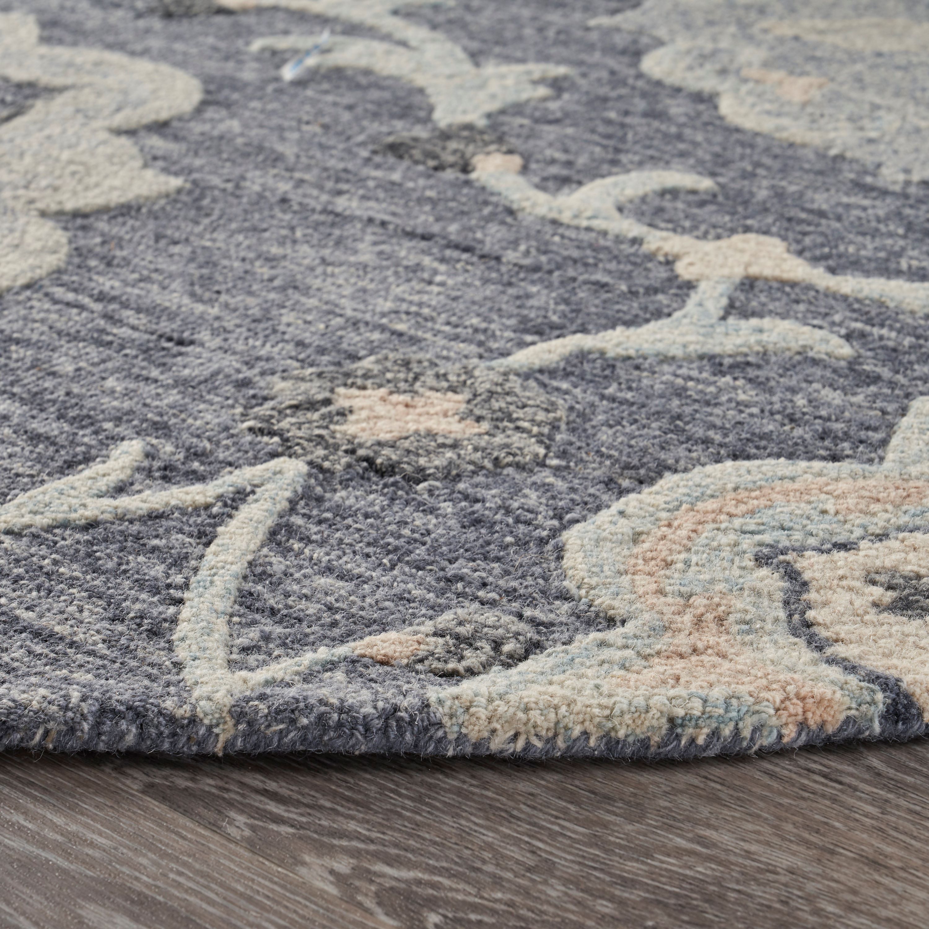 Hand-Tufted Victorian Floral Medallion Gray Wool 58" Round Area Rug