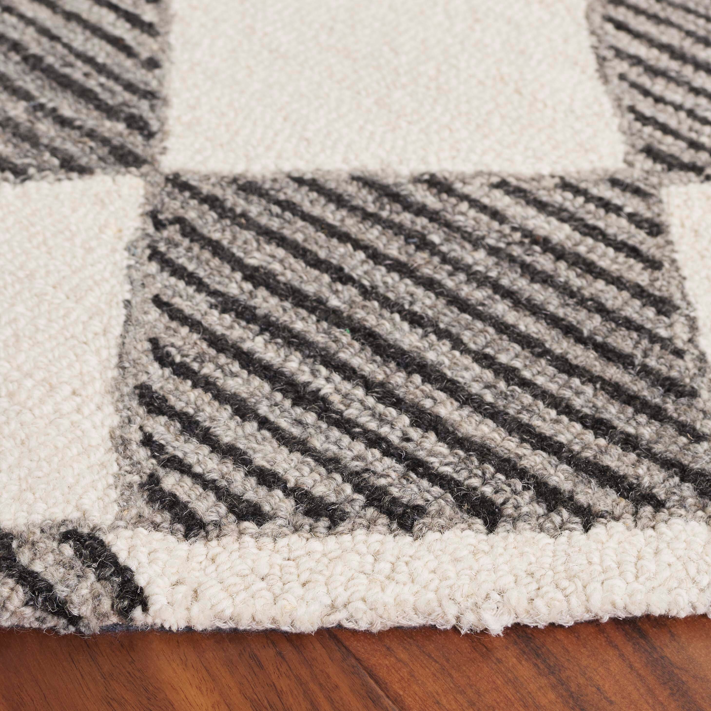 Safavieh EBN120Z-6R rugs - View #3