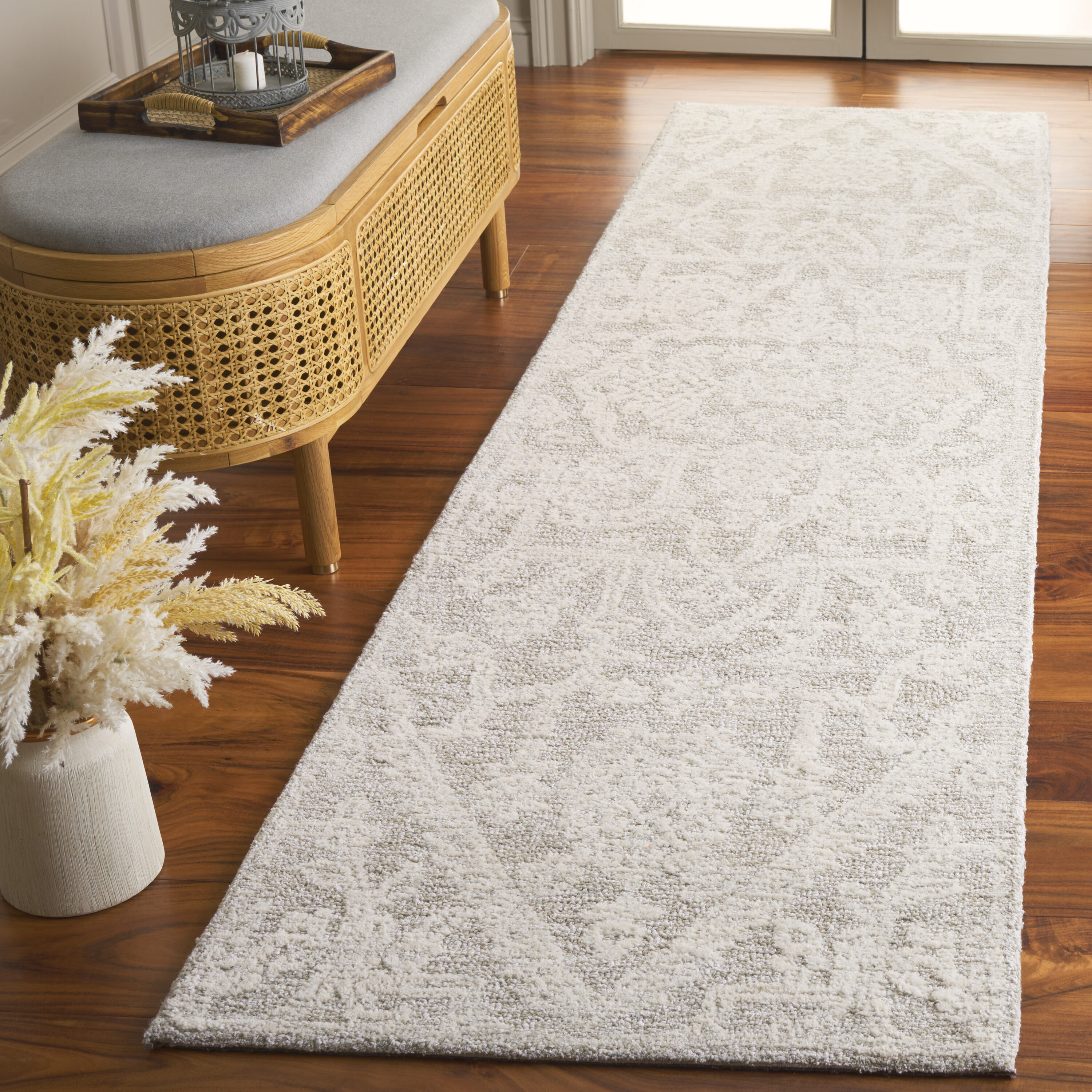  Ebony 220 Ivory/Gray Traditional 2ft-3in x 9ft Runner Rug