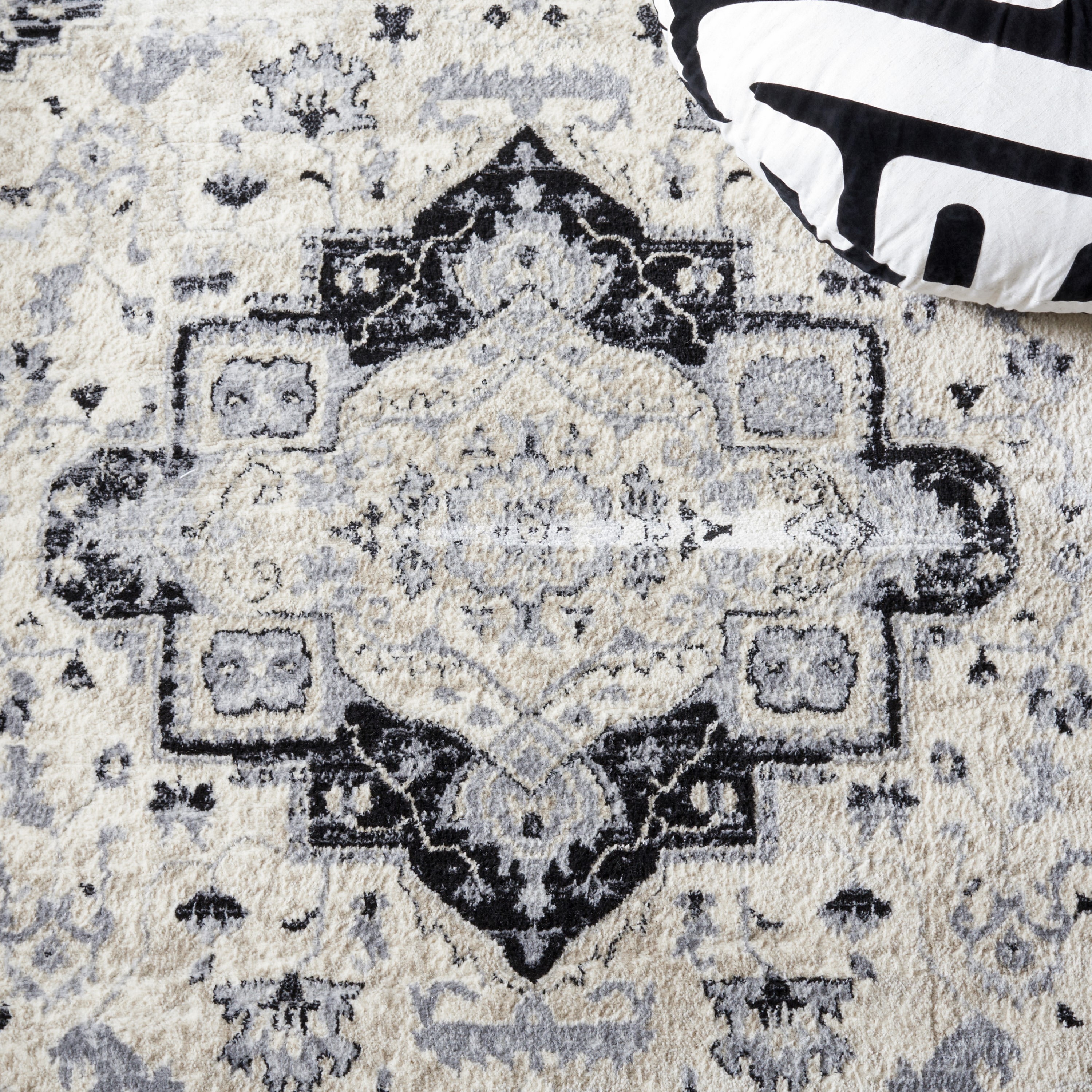 Safavieh BNT851C-4 rugs - View #6