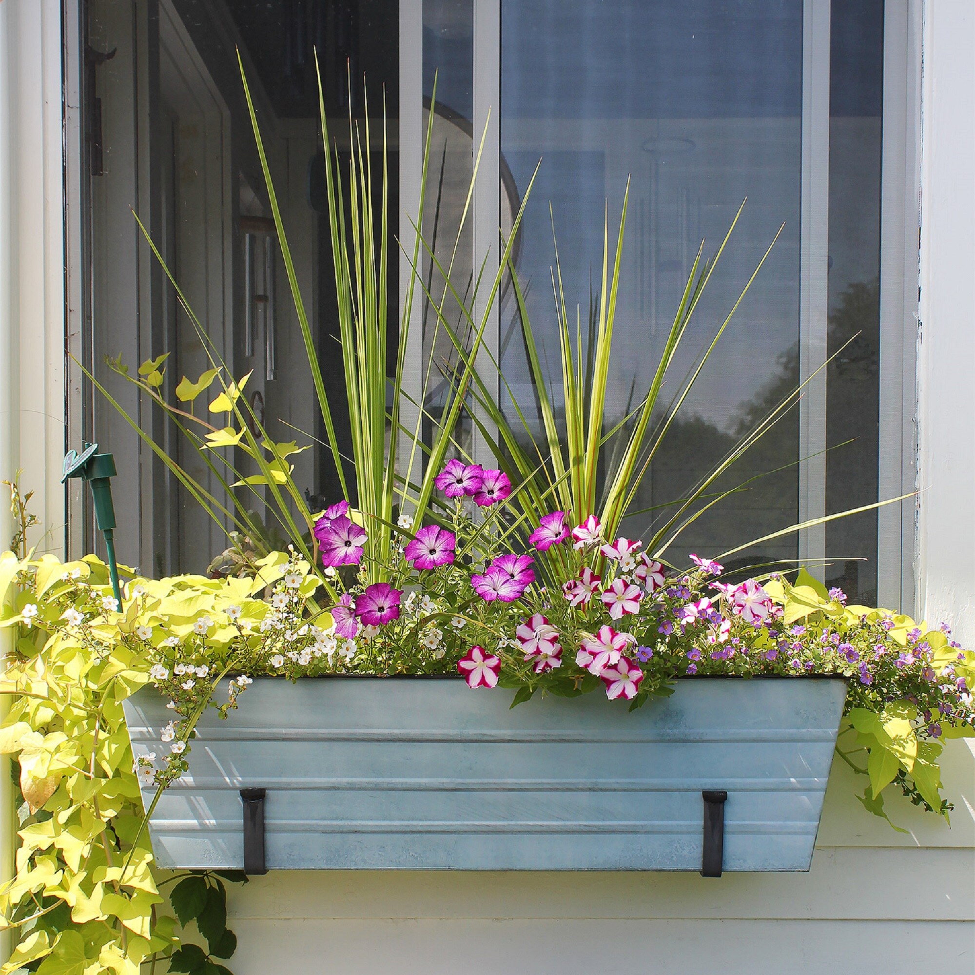 Minuteman International C-21NB-WM Planter-Window-Box - View #2