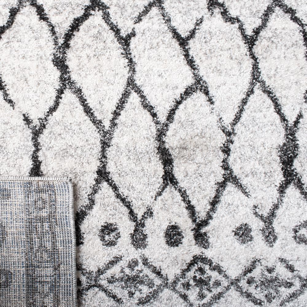 Tunisia Black and Ivory Geometric 8' x 10' Area Rug