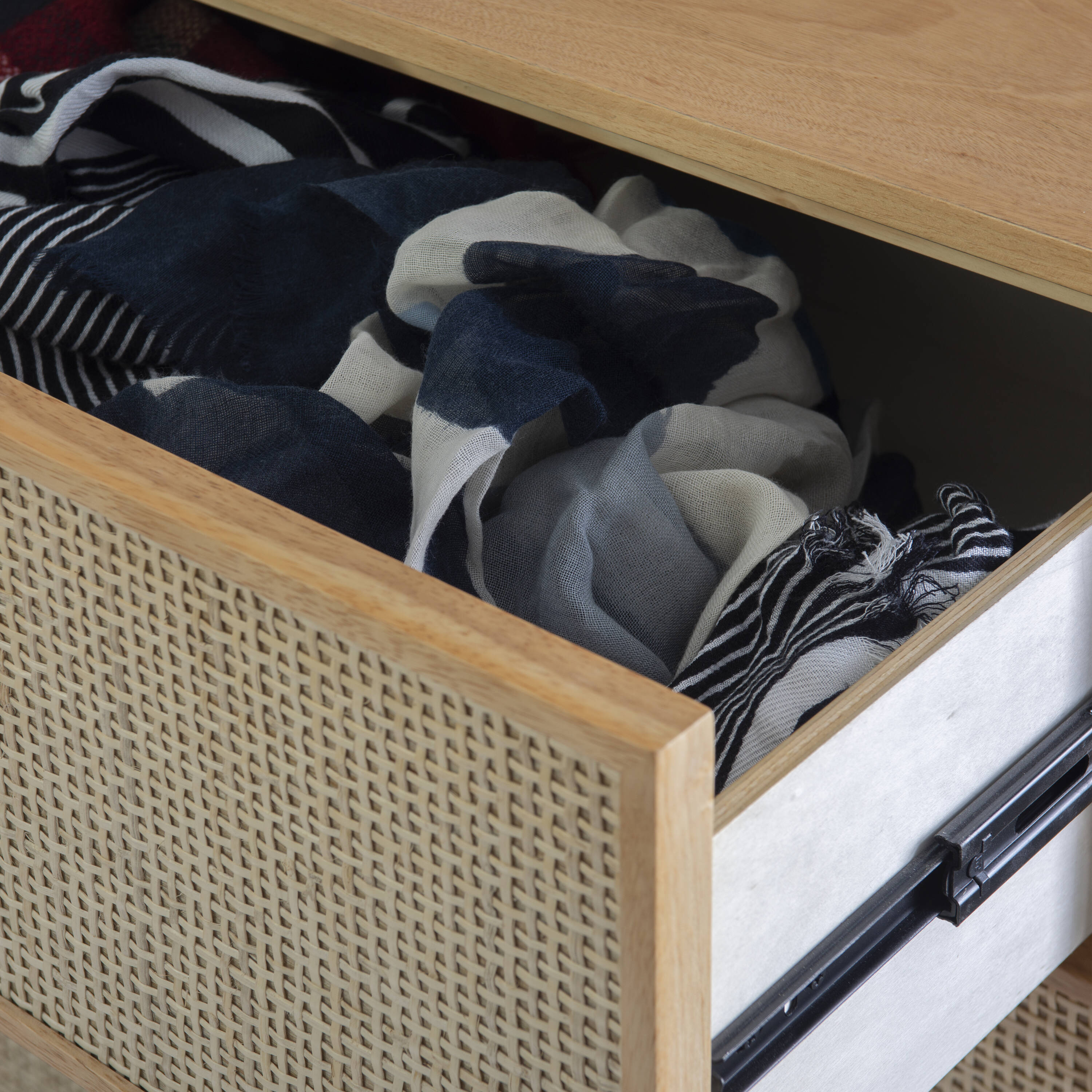 Linon PWLSS736 dressers - View #12