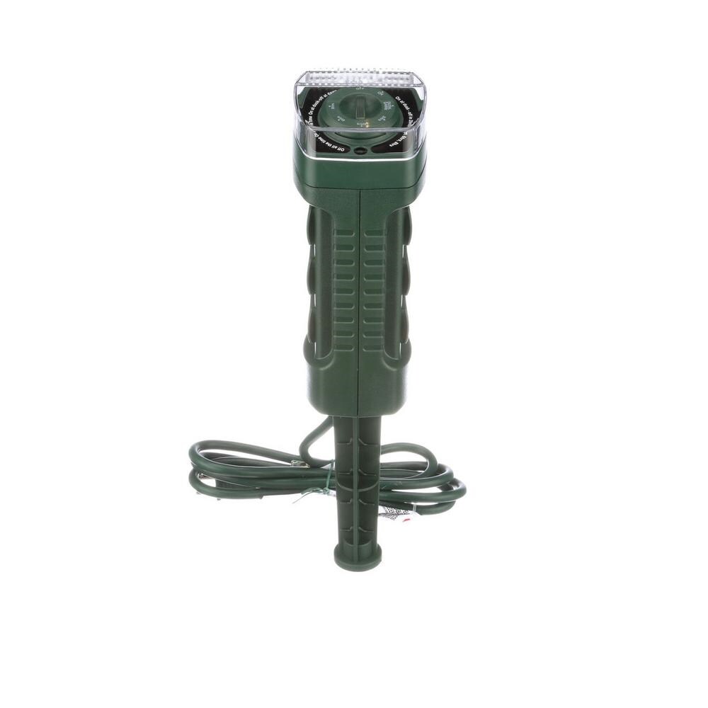Woods Indoor and Outdoor 6 Outlet Photocell Power Stake Timer 125 V Green -  Ace Hardware