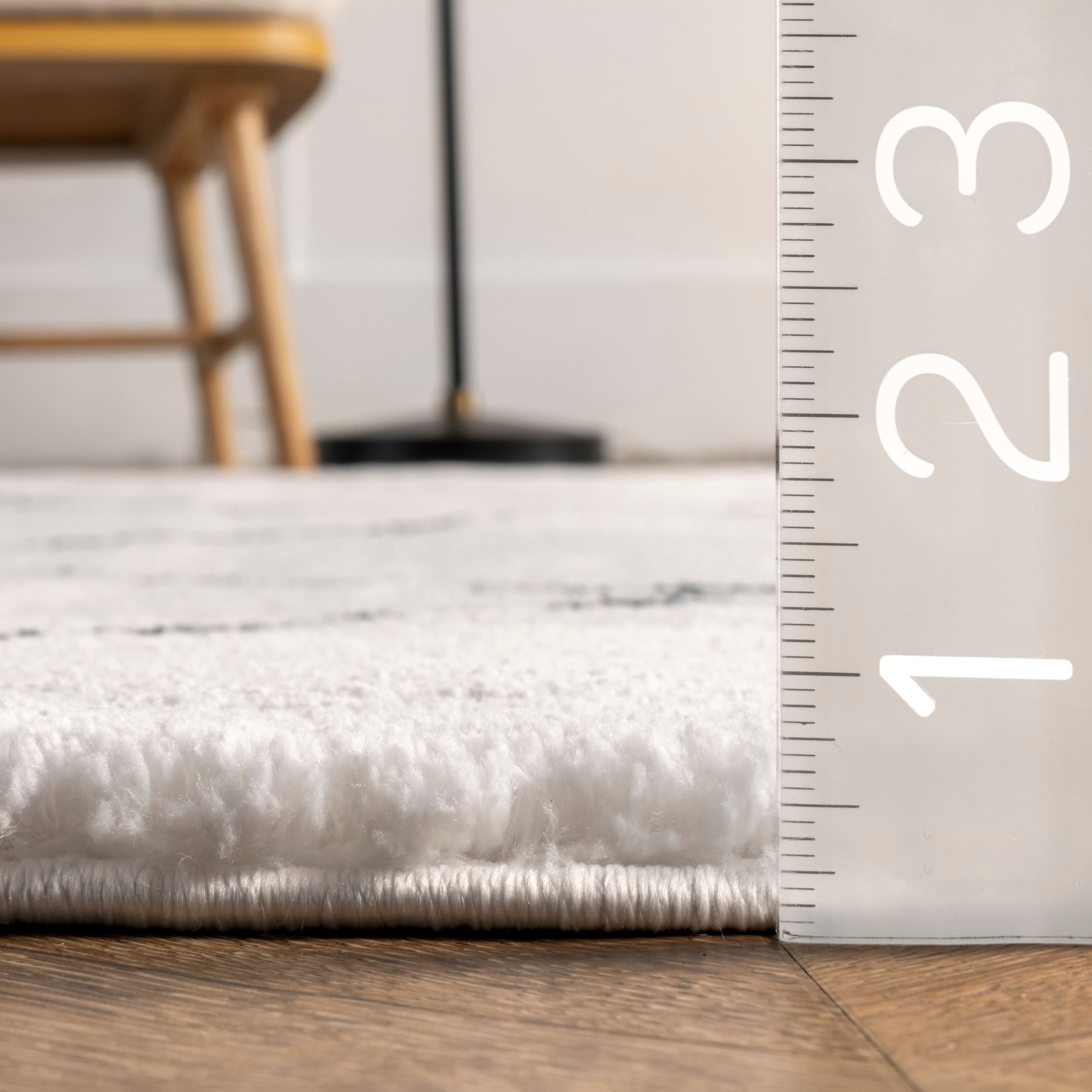 Corinth Modern Beige Handcrafted Shag Area Rug, 3' x 5'