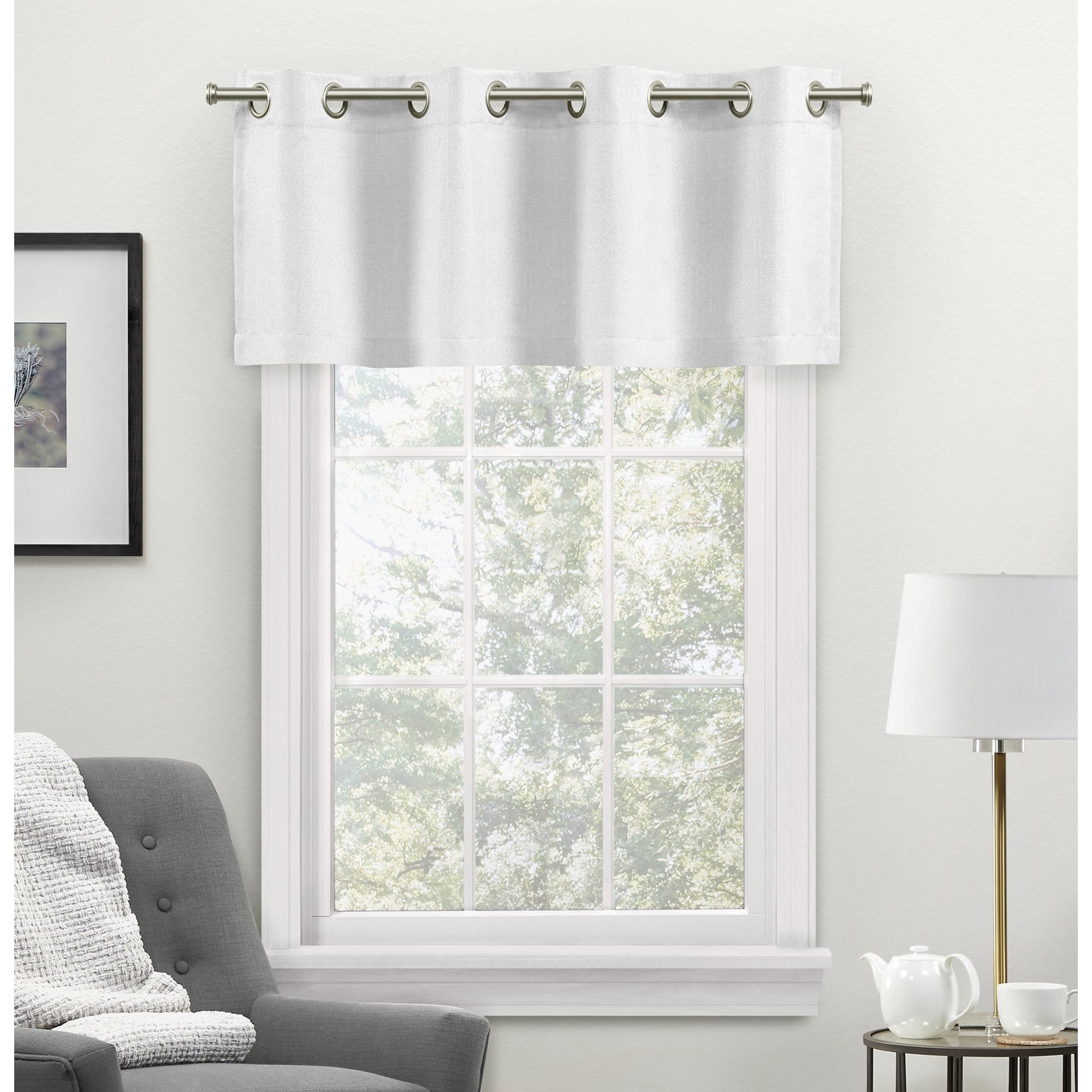 Winter White Linen-Look Light Filtering Grommet Valance