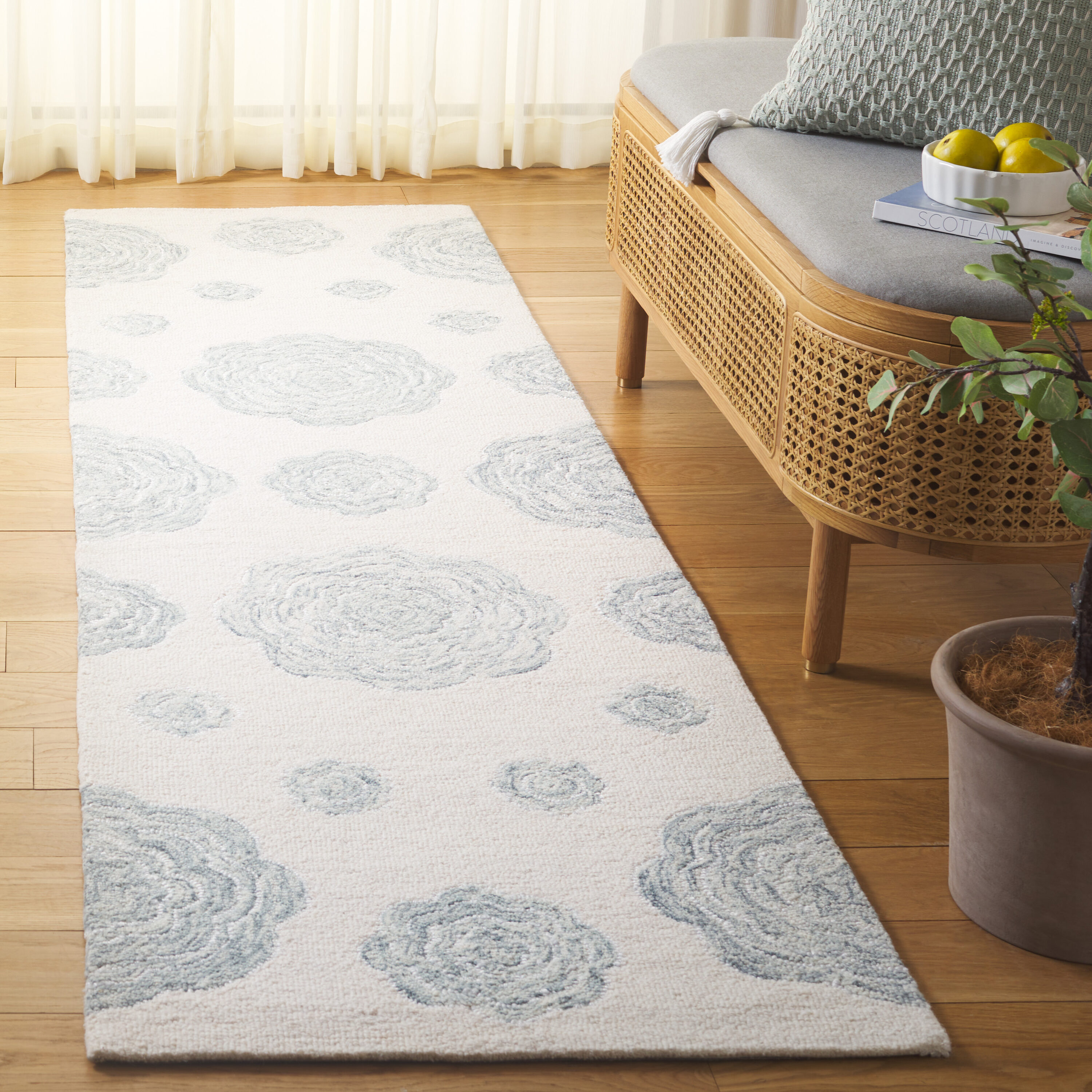  Jardin 756 Ivory/Gray Contemporary 2Ft-3In x 8Ft Runner Rug