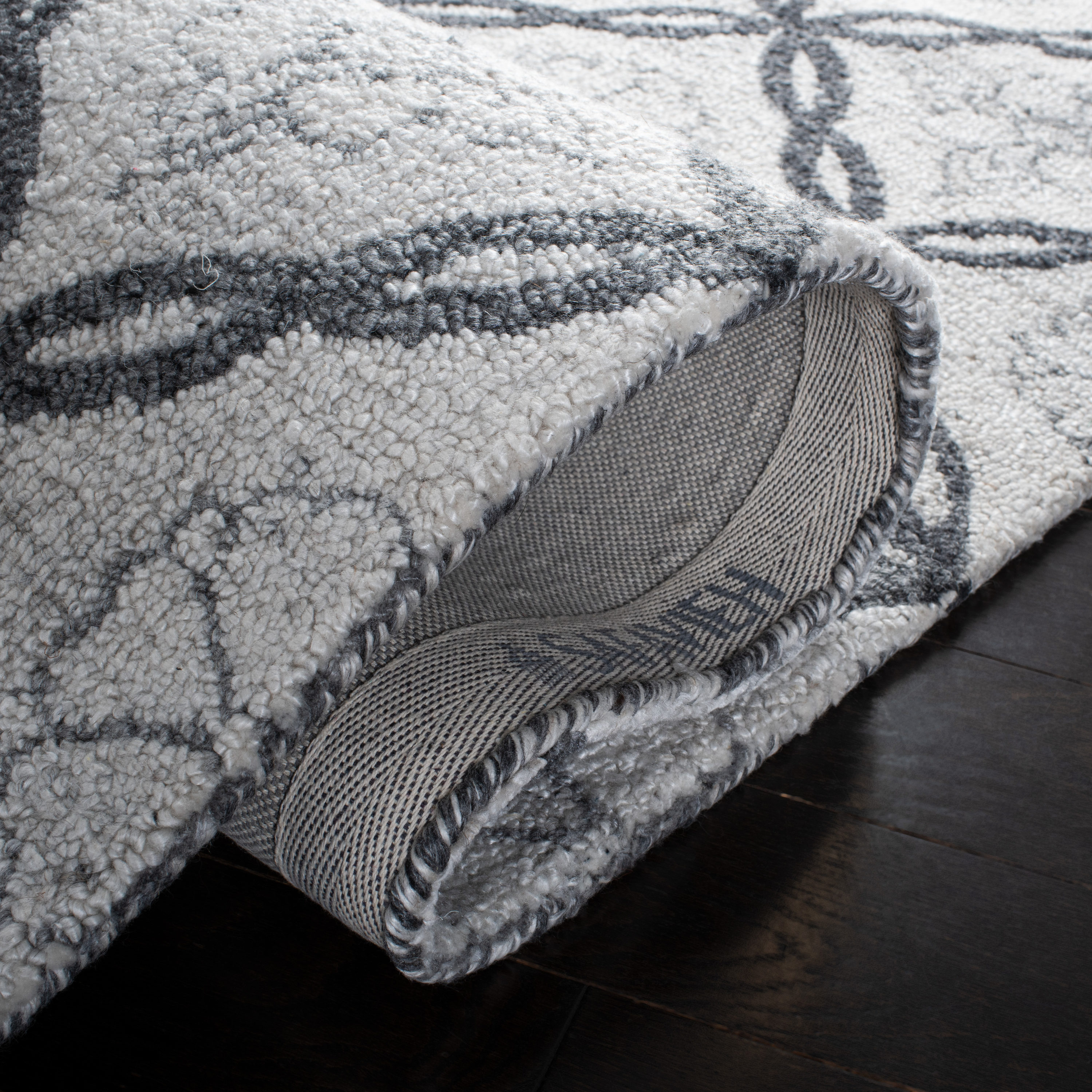 Safavieh MRQ118A-6SQ rugs - View #6