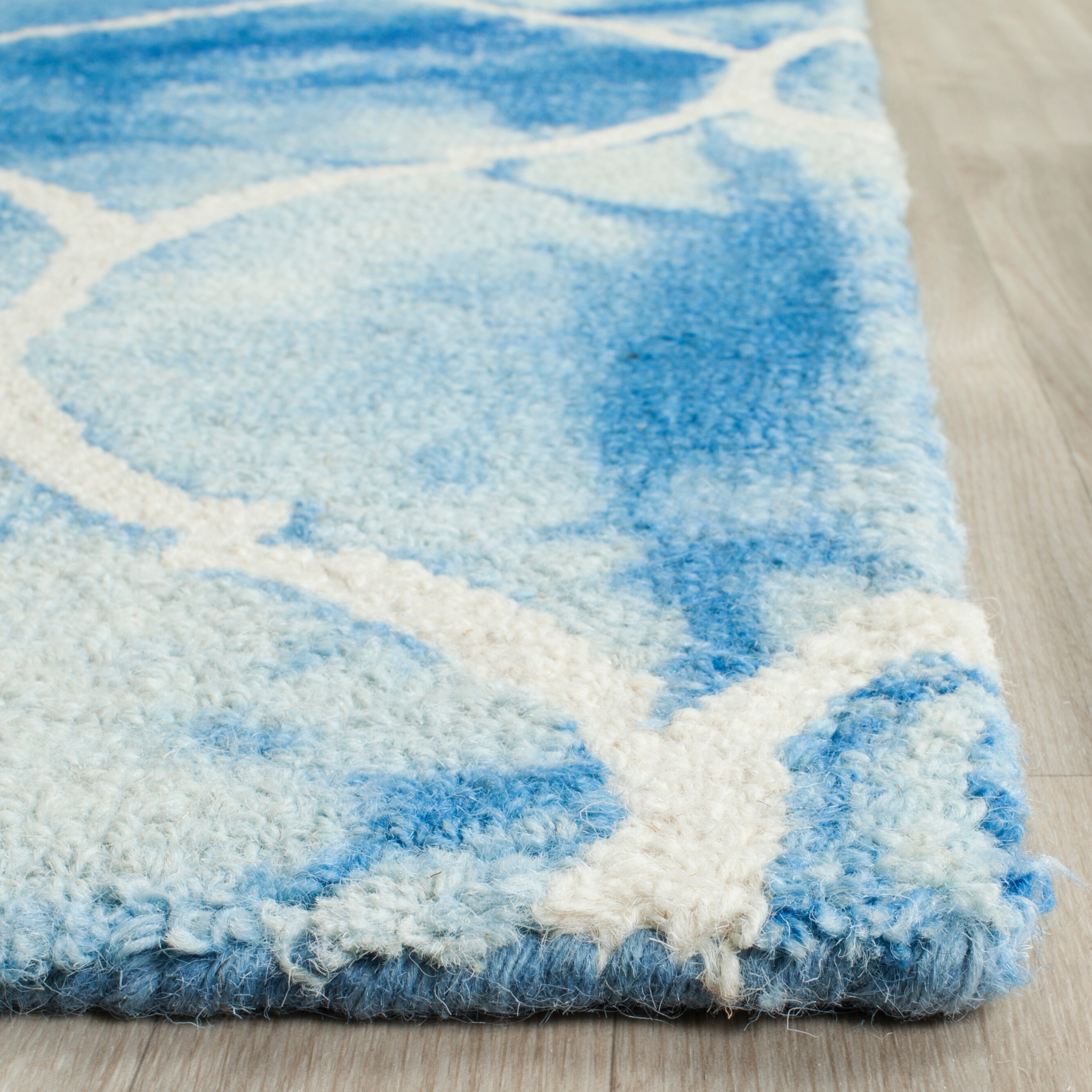 Safavieh DDY685G-4 rugs - View #3