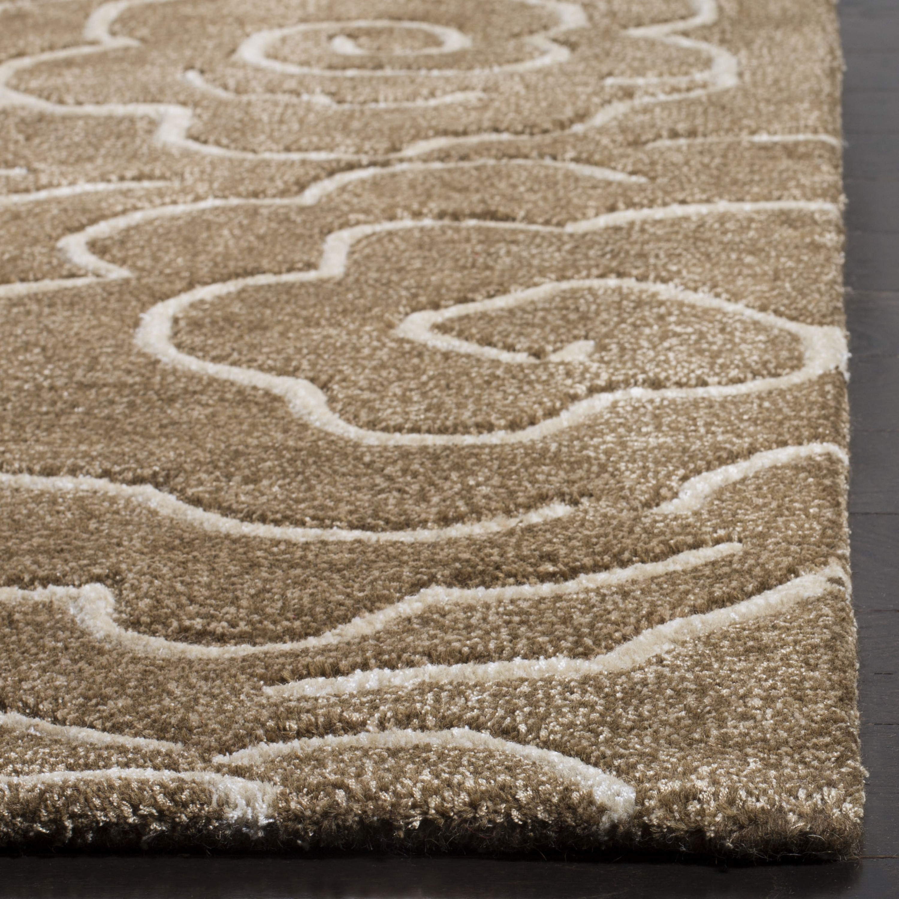 Safavieh SOH812C-2 rugs - View #3