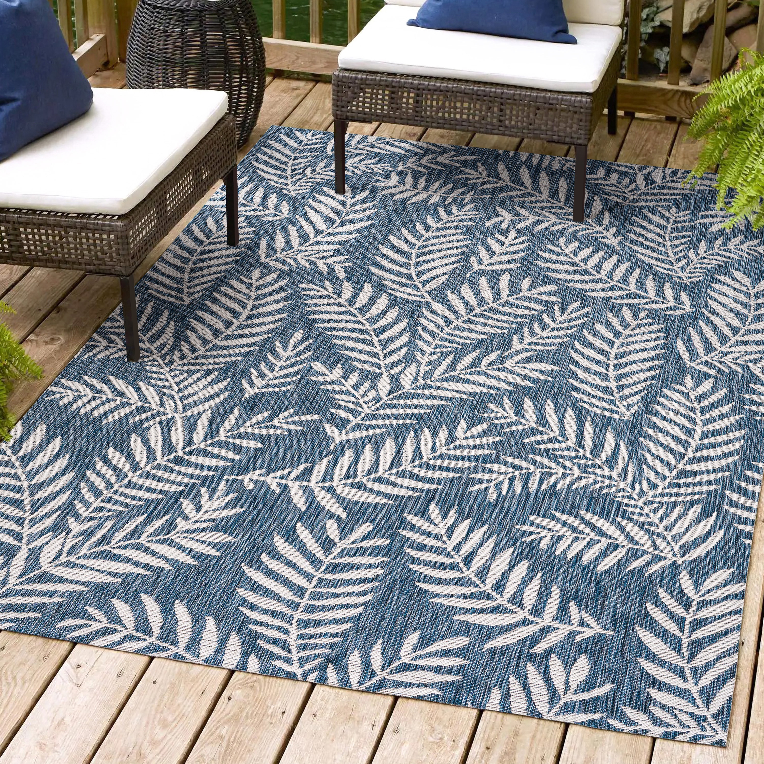 JONATHAN  Y SMB119B-3 Santa Monica Nevis Palm Frond 3 x 5 (ft) Loomed Polypropylene Navy/Ivory Rectangular Indoor/Outdoor Floral/Botanical Coastal Area rug
