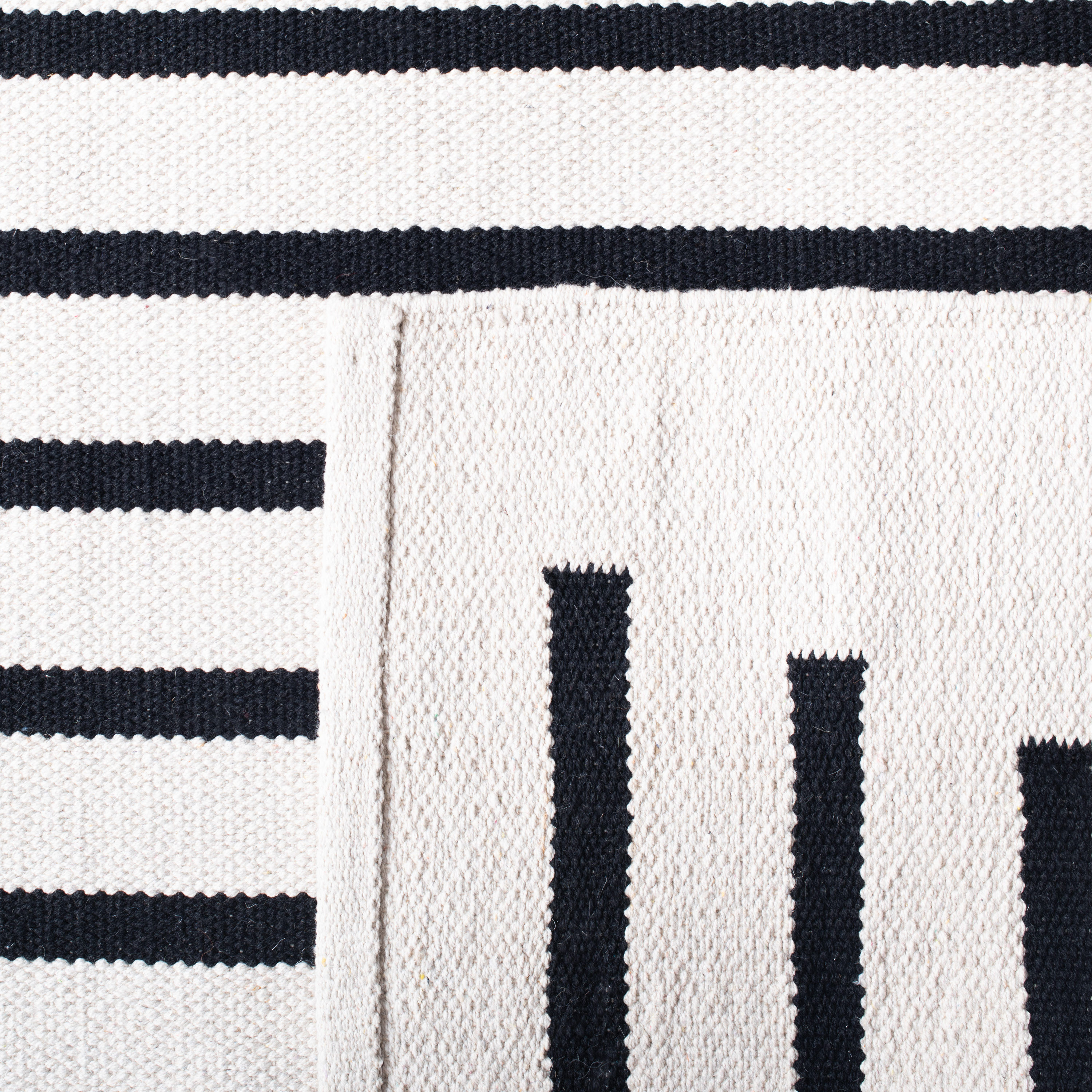 Safavieh MTK313A-6R rugs - View #4