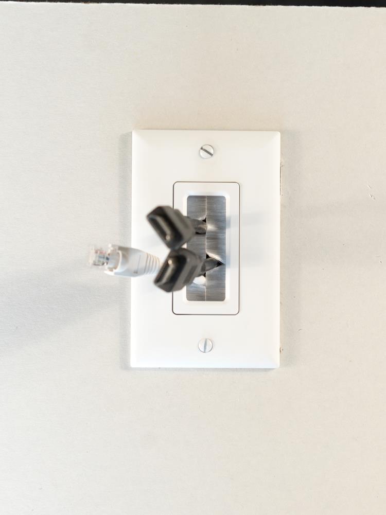 On-Q/Legrand HT2000-WH-V1 Electrical-Wall-Plates - View #7