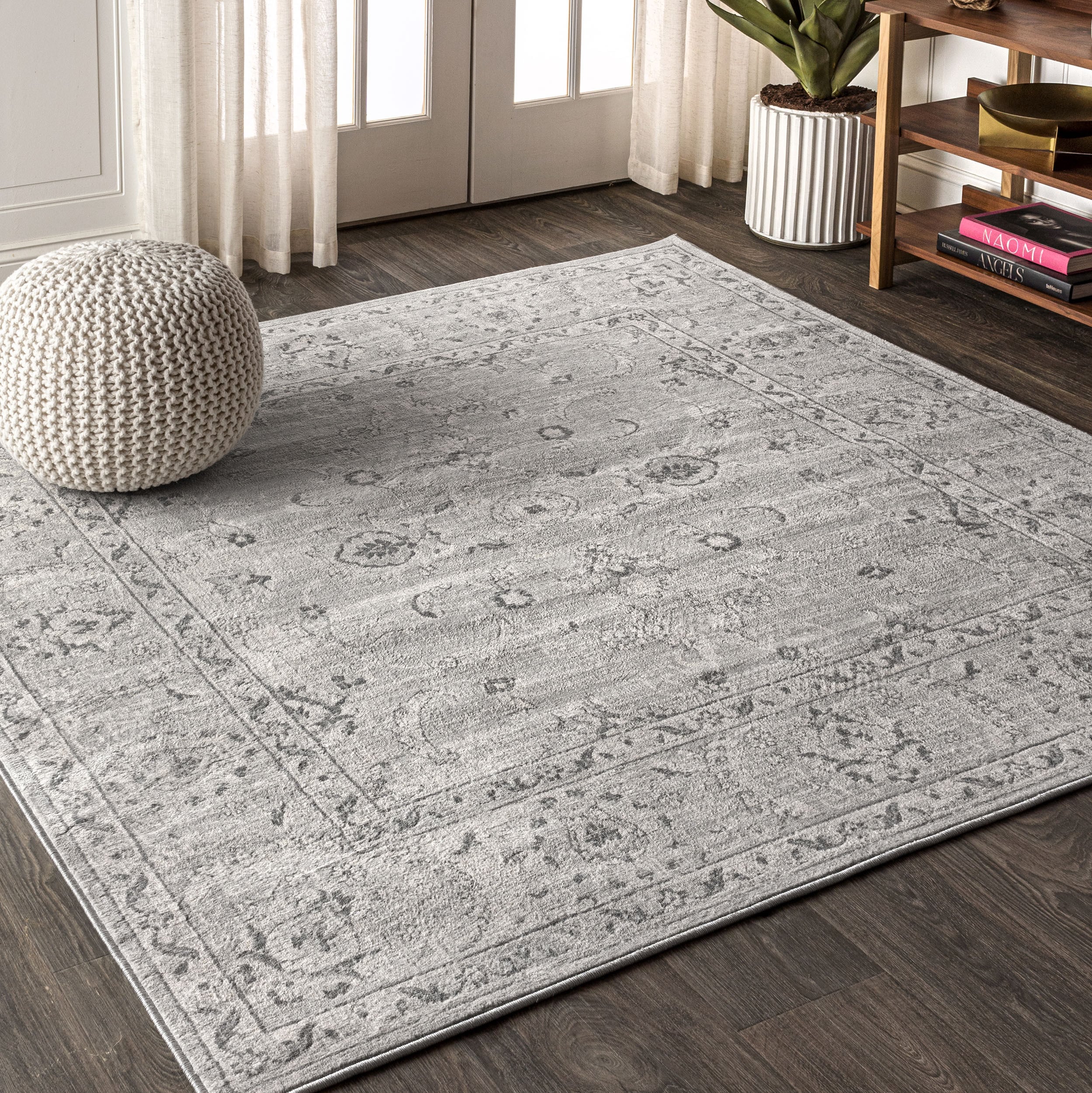 JONATHAN  Y MDP107B-5SQ MODERN PERSIAN Vintage 5 x 5 (ft) Loomed Polypropylene Light Grey Square Indoor Medallion Persian Area rug