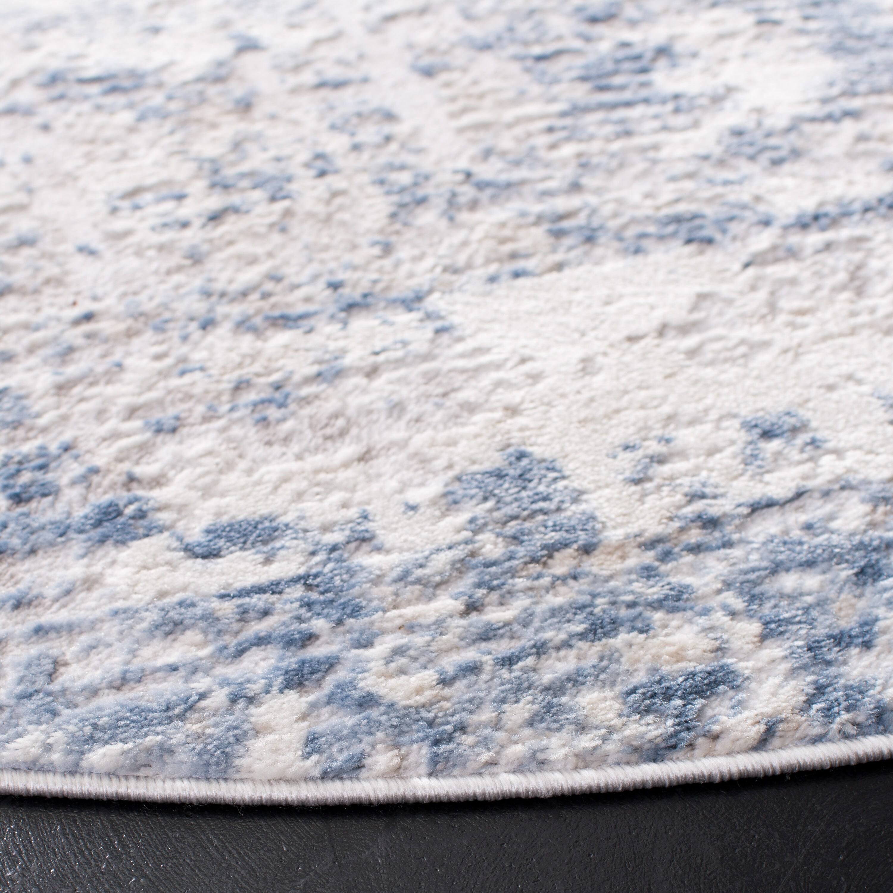 Safavieh ALA700A-11R rugs - View #3