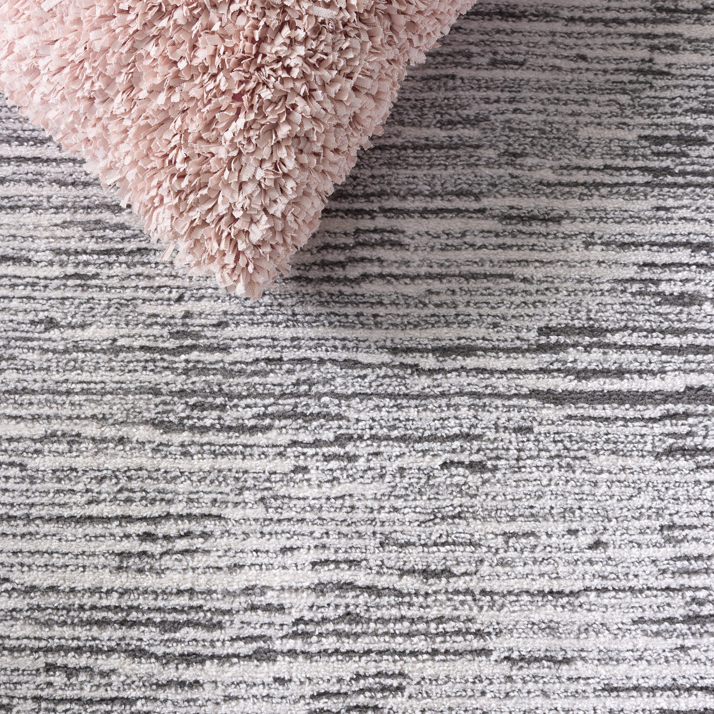 Safavieh LUA302F-4 rugs - View #4