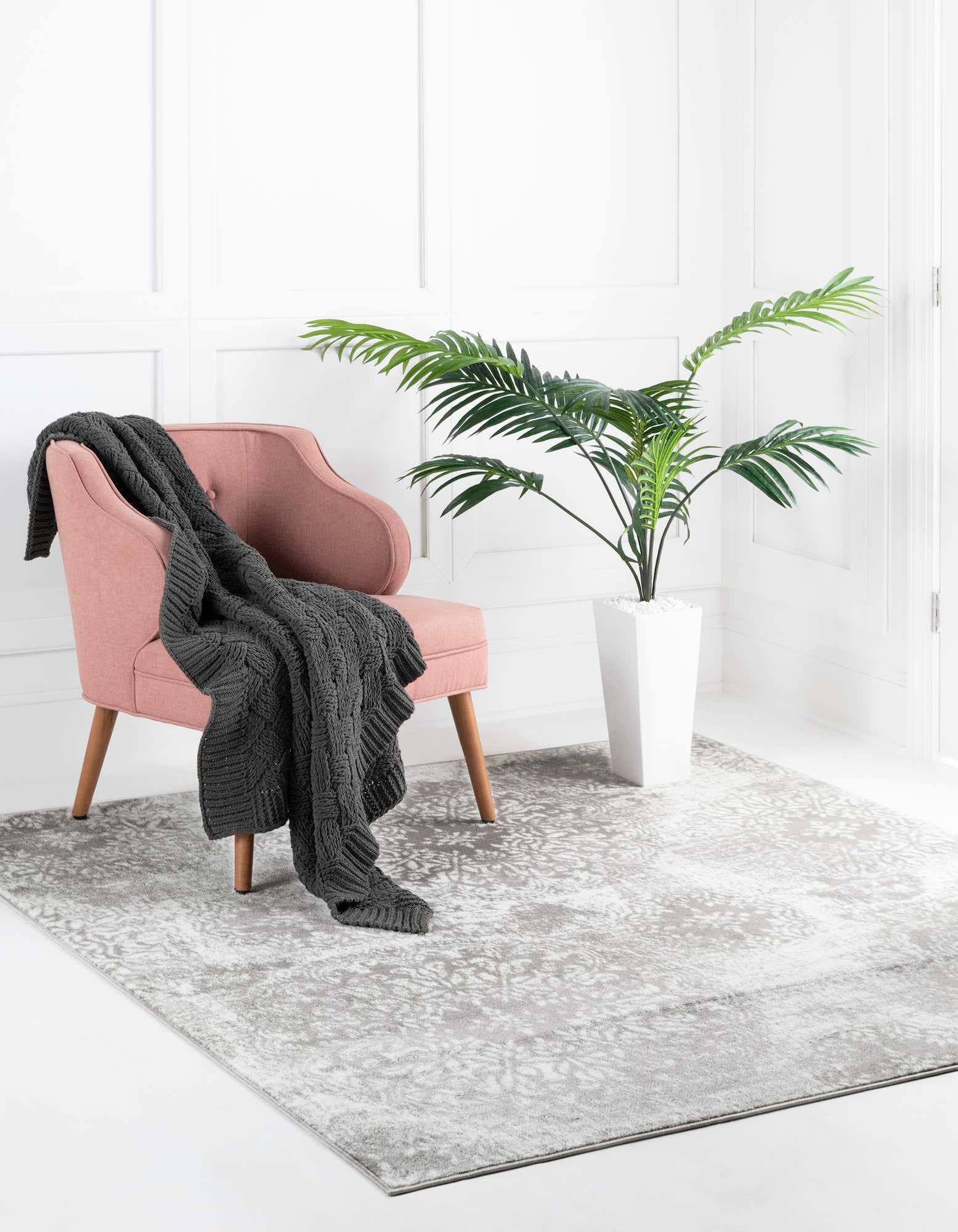 Unique Loom 3141489 Sofia 6 x 6 (ft) Loomed Polypropylene Light Gray Square Indoor Floral Bohemian/Eclectic Area rug