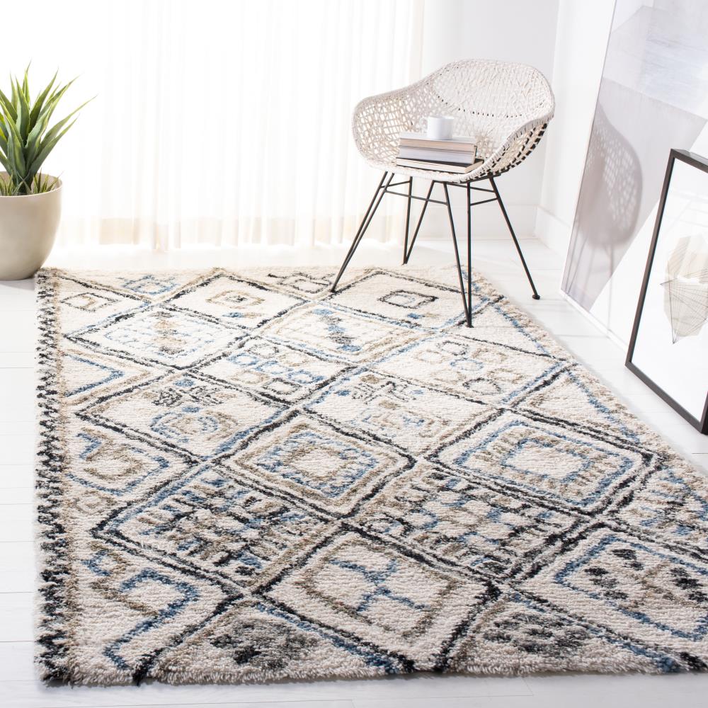 Black and Ivory 4' x 6' Hand-Tufted Wool Shag Rug