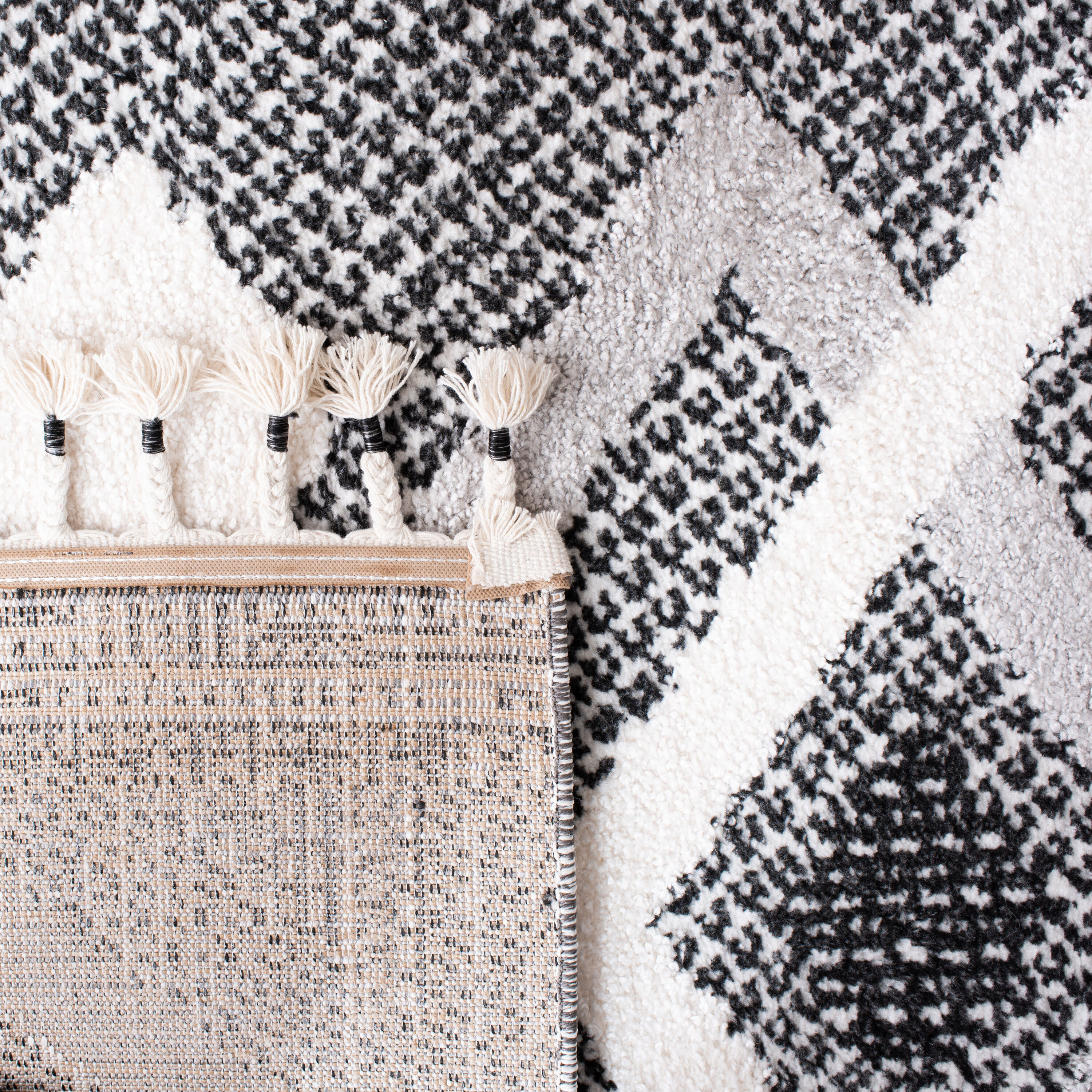 Safavieh MTS452A-4 rugs - View #4